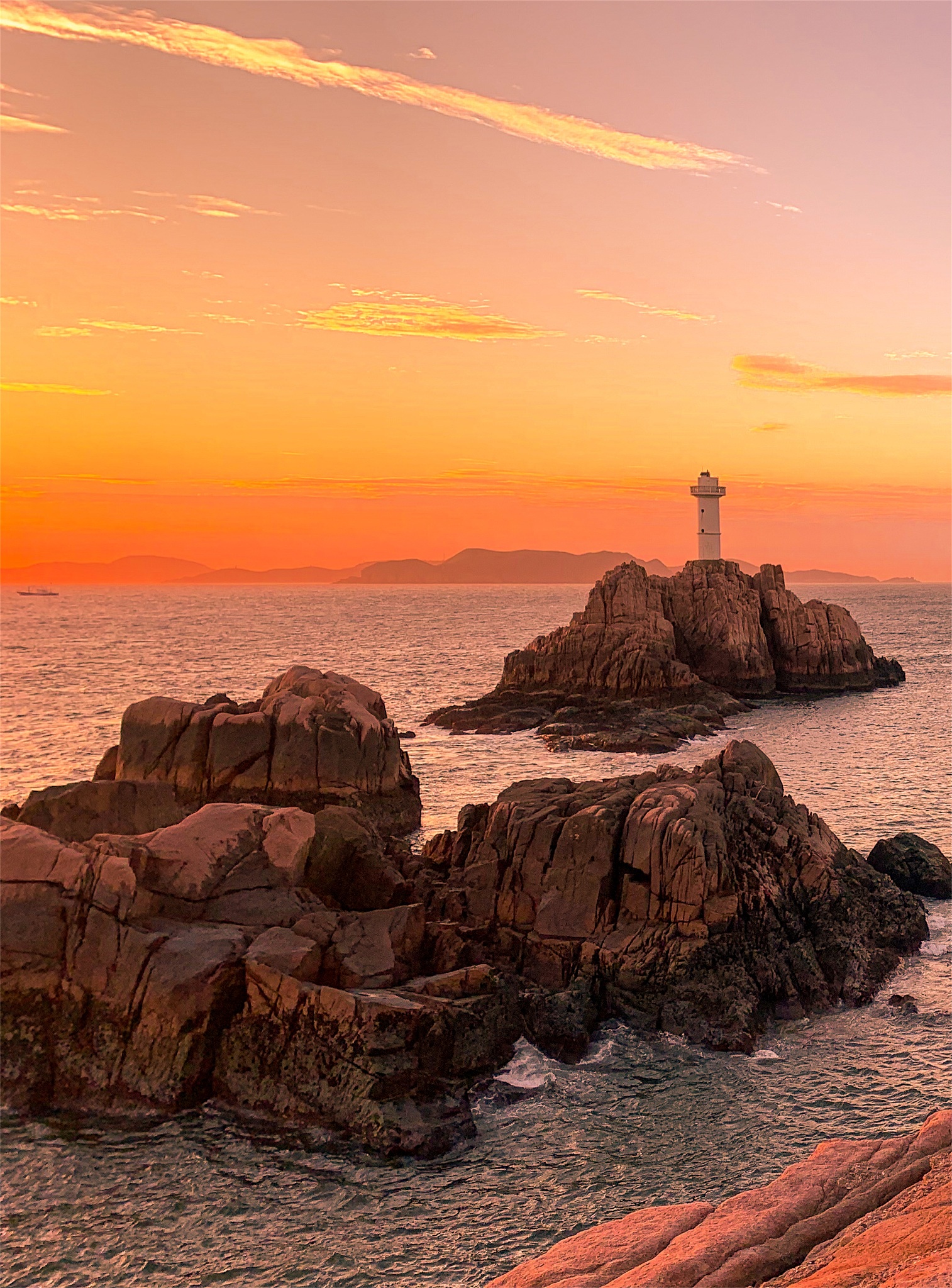 海边礁石灯塔度假村：一个充满回忆的海岸之旅