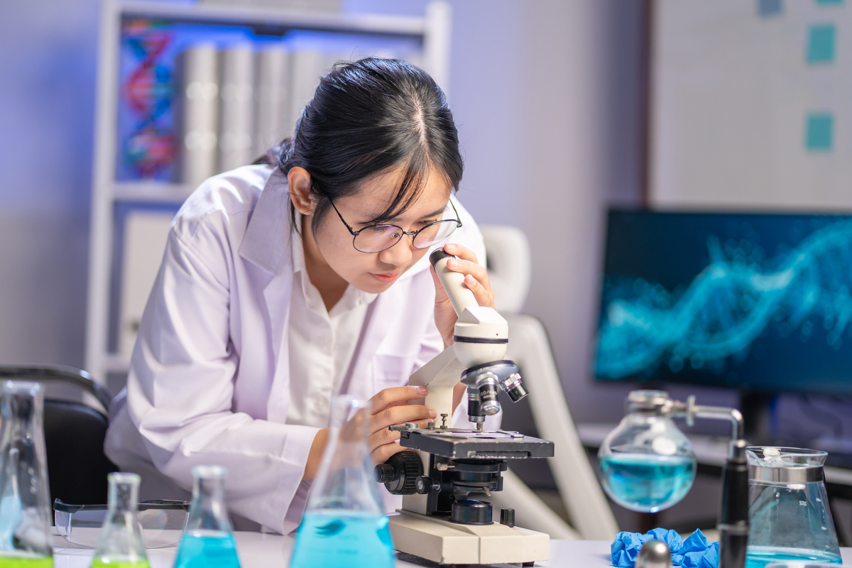 大学生认知实习目的：深化理解、培养能力、探索兴趣