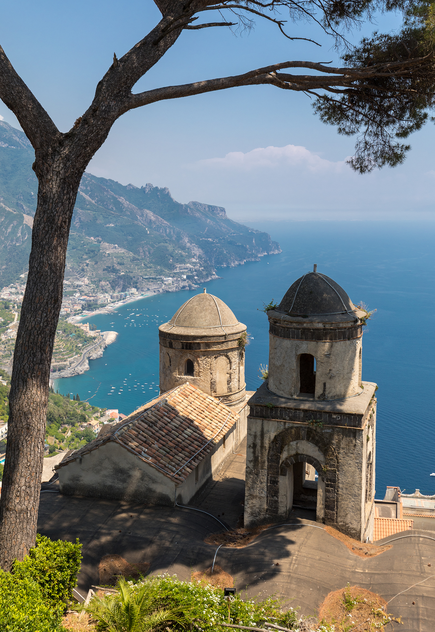 view over gulf of salerno from villa rufolo, ravello, campania, 
