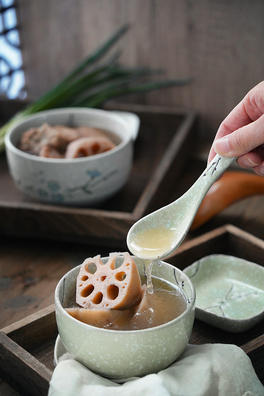 雪梨莲藕浆的做法_雪梨莲藕浆怎么做