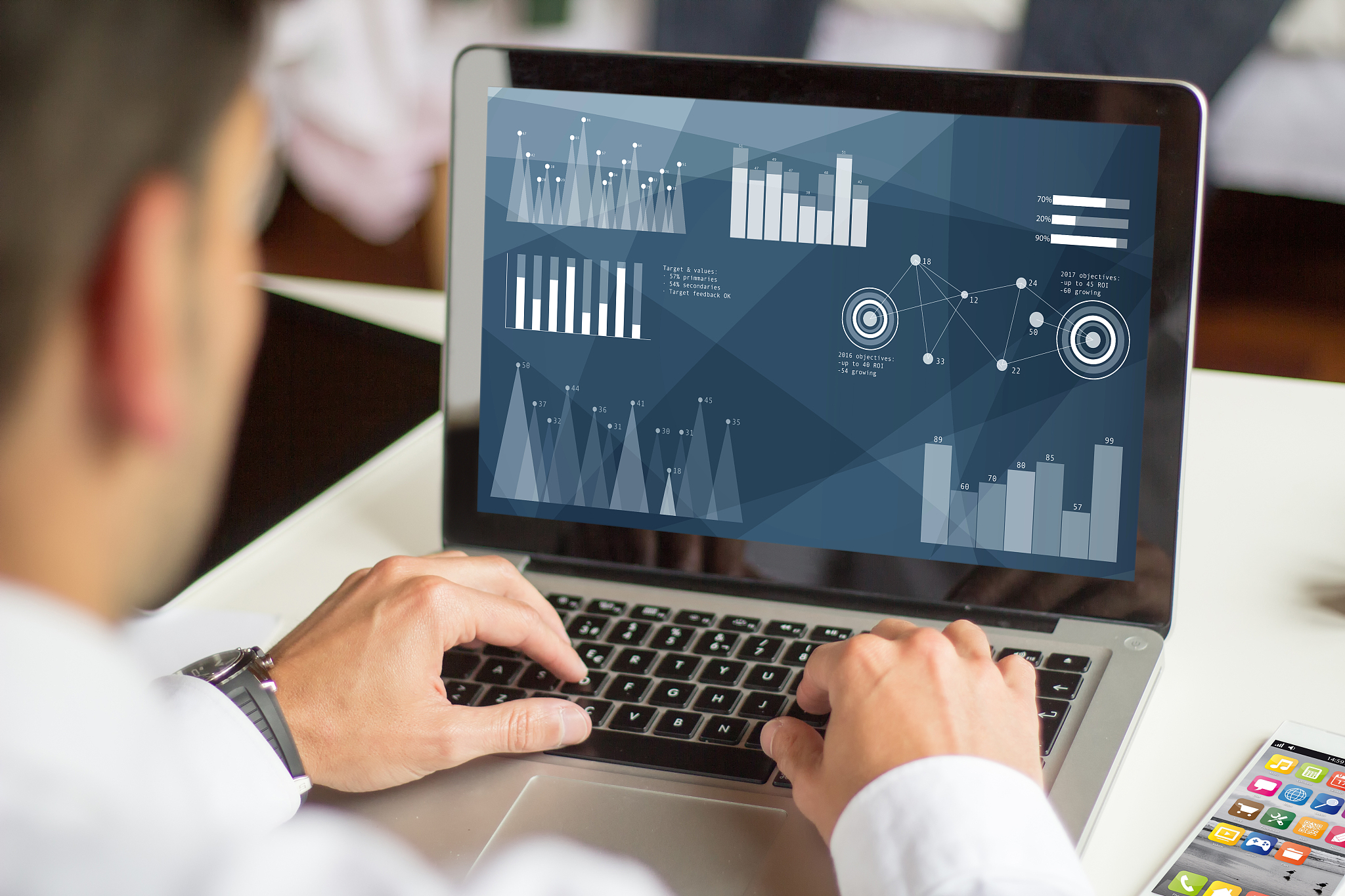 云南工业技师学院初中起点招生专业：机电一体化、计算机、汽车维修等