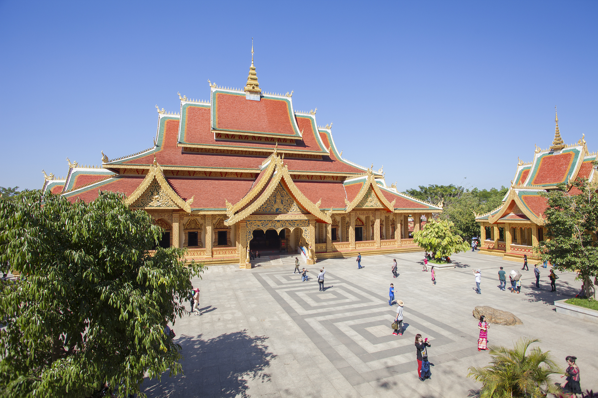 云南7日游攻略：2万元预算，5人同行，带你玩转自然与人文