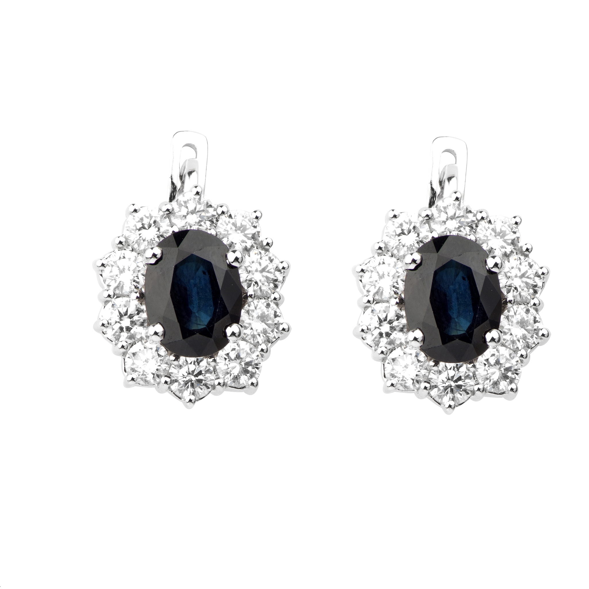 瑞丽国际珠宝翡翠学校2022年招生简章：培养行业未来领袖