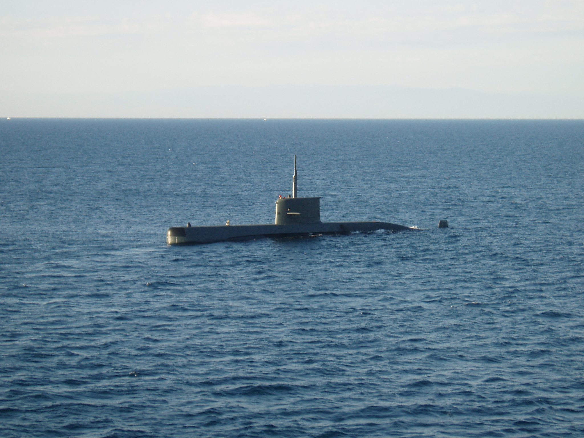 海军力量：海上和陆地实力的结合