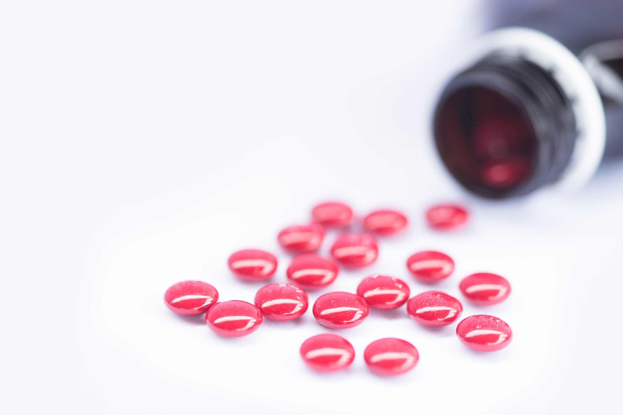 手上很多倒刺是缺乏什么营养元素