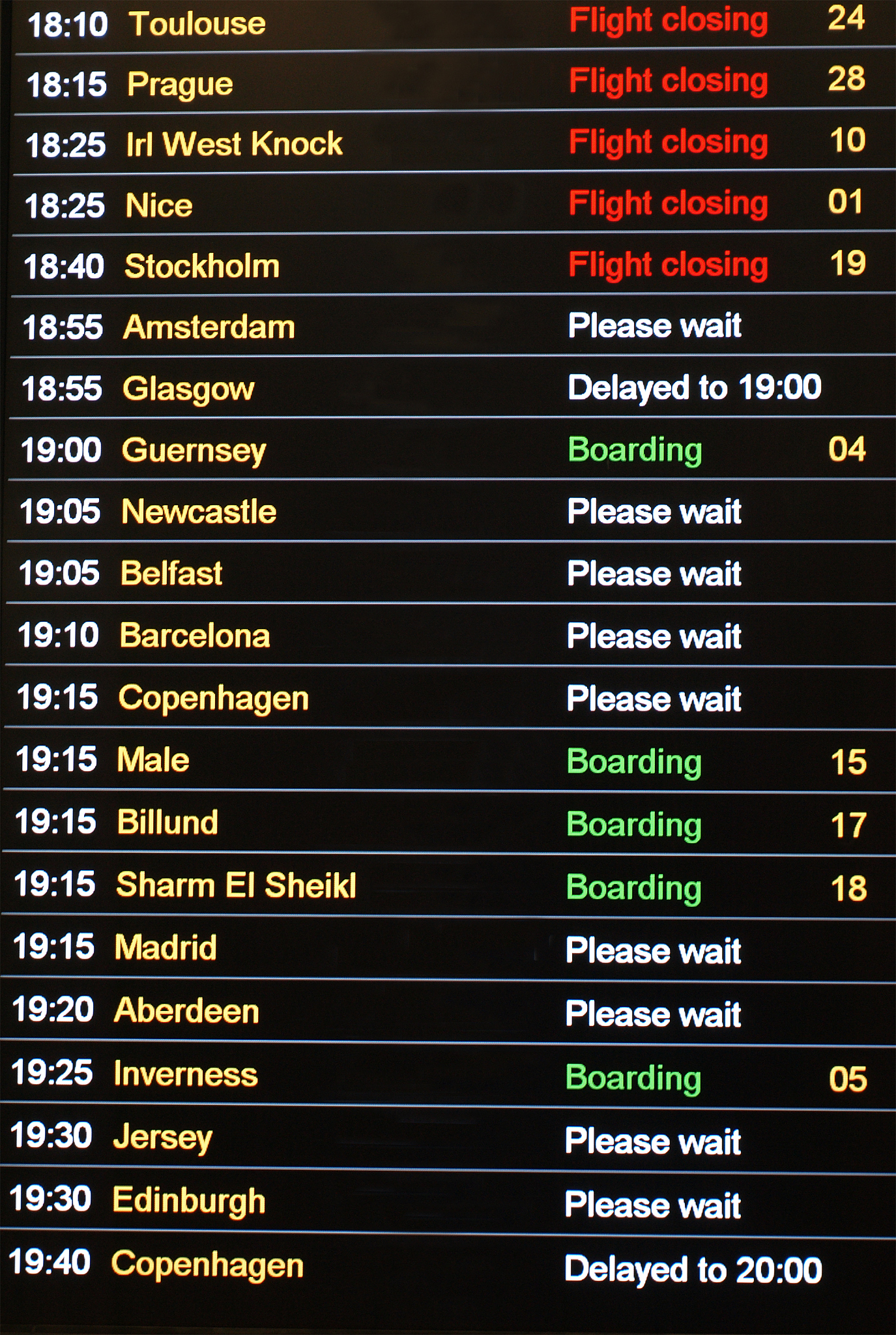 flight departures board