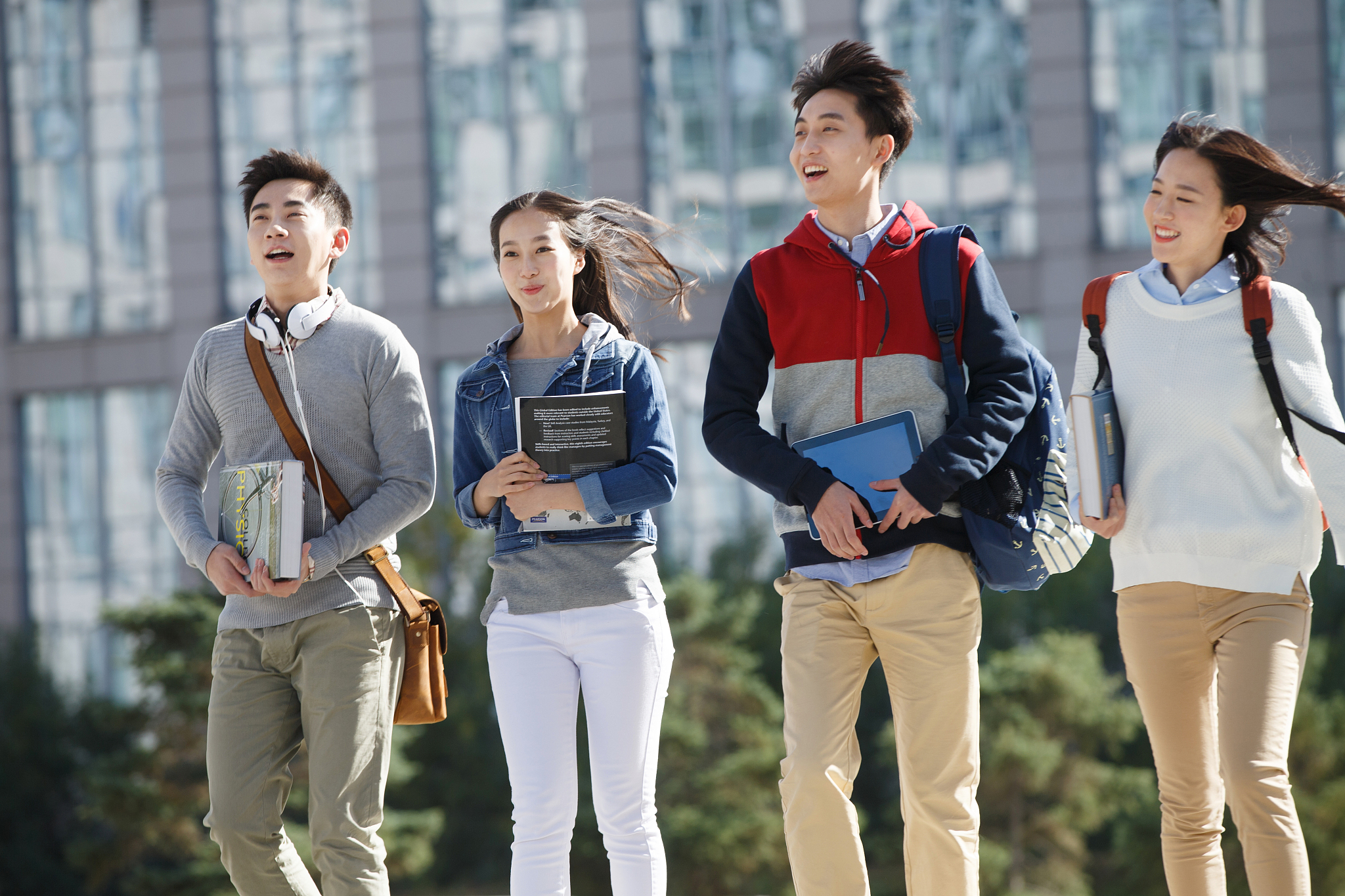 青春校园里的奋斗：男生女生各自的体验