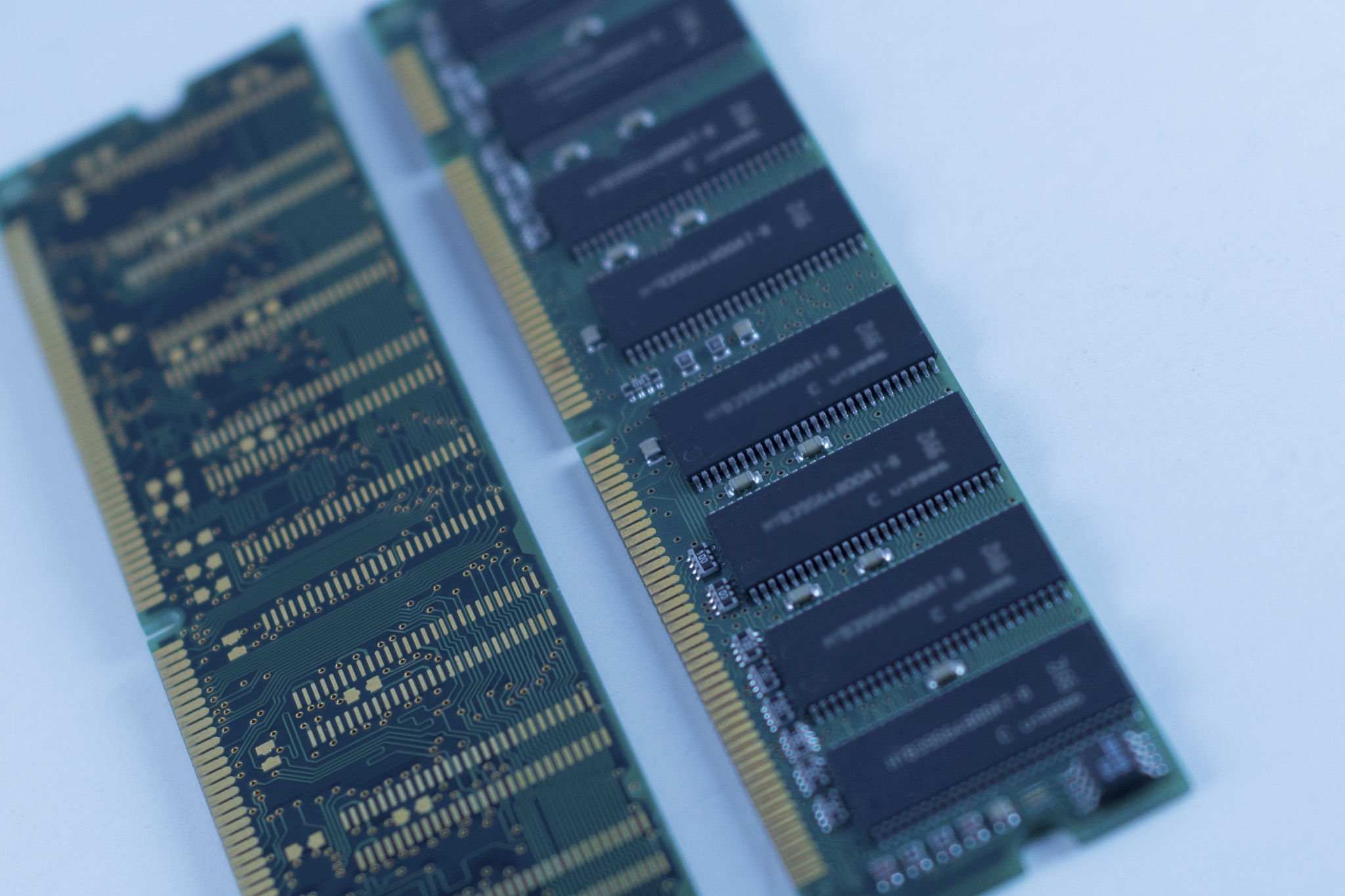 什么是存储器的存储时间什么是存储周期说明两者之间的差别