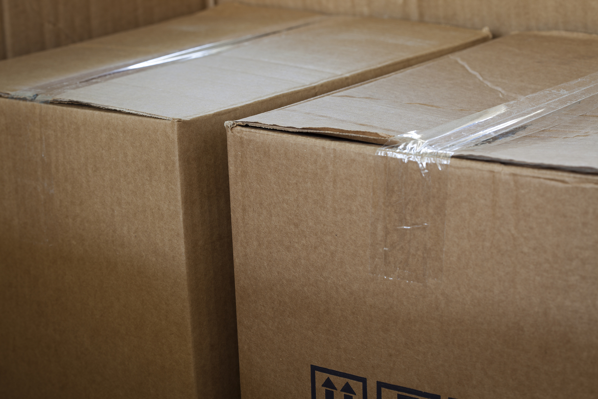 This includes using EPS-free packaging and making packaging timber-free翻译成中文