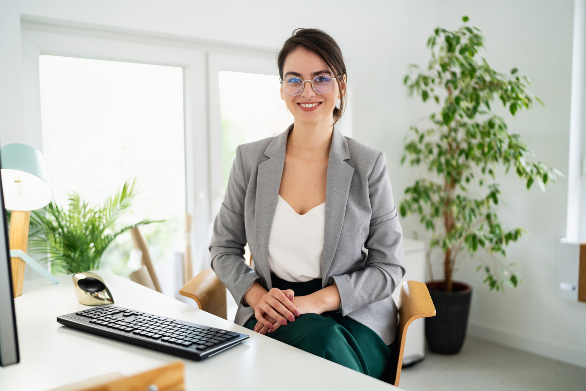 高级女性的四种心理状态：自信、独立、善良、博爱