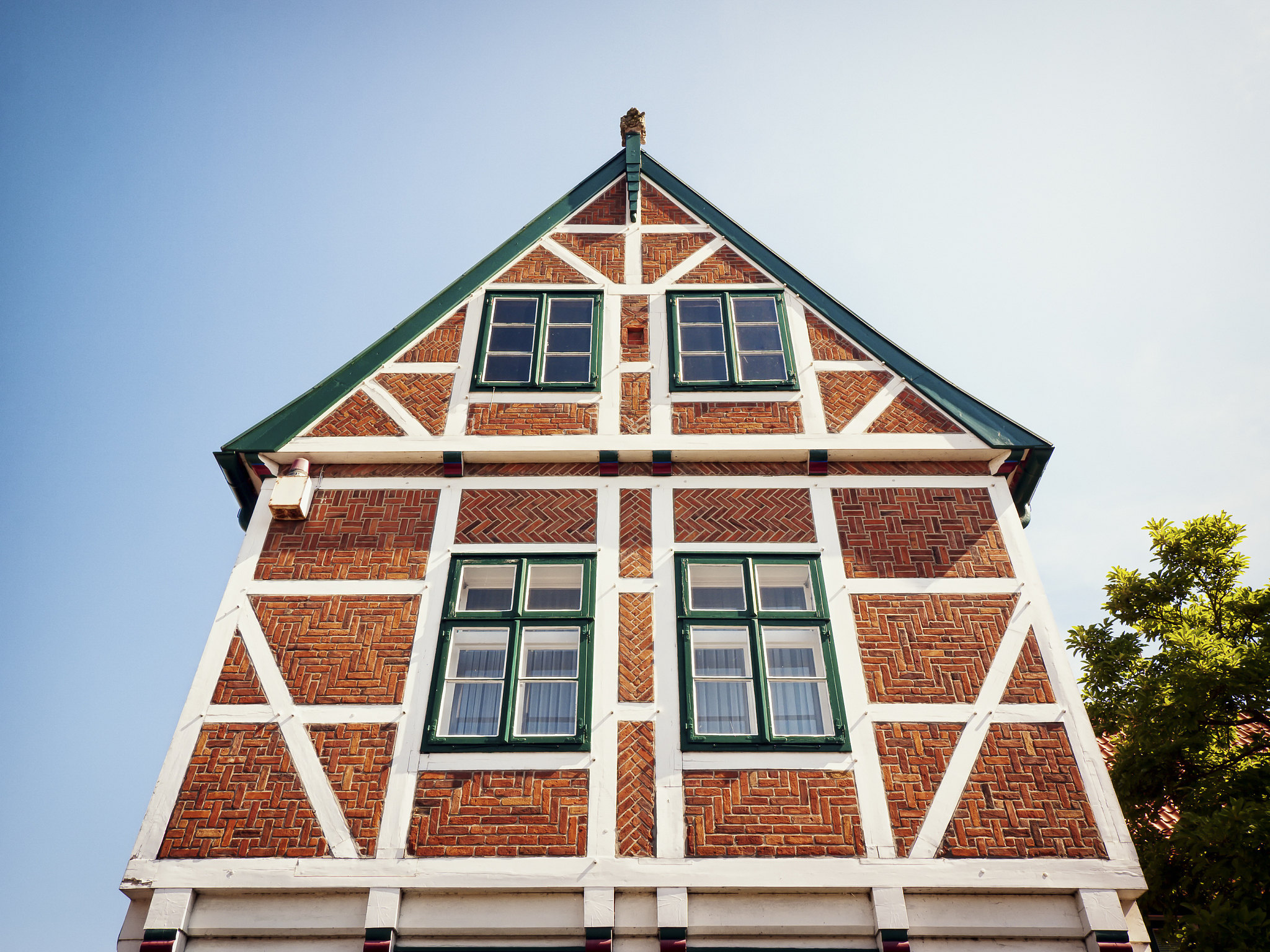 中西方建筑在某些方面的比较