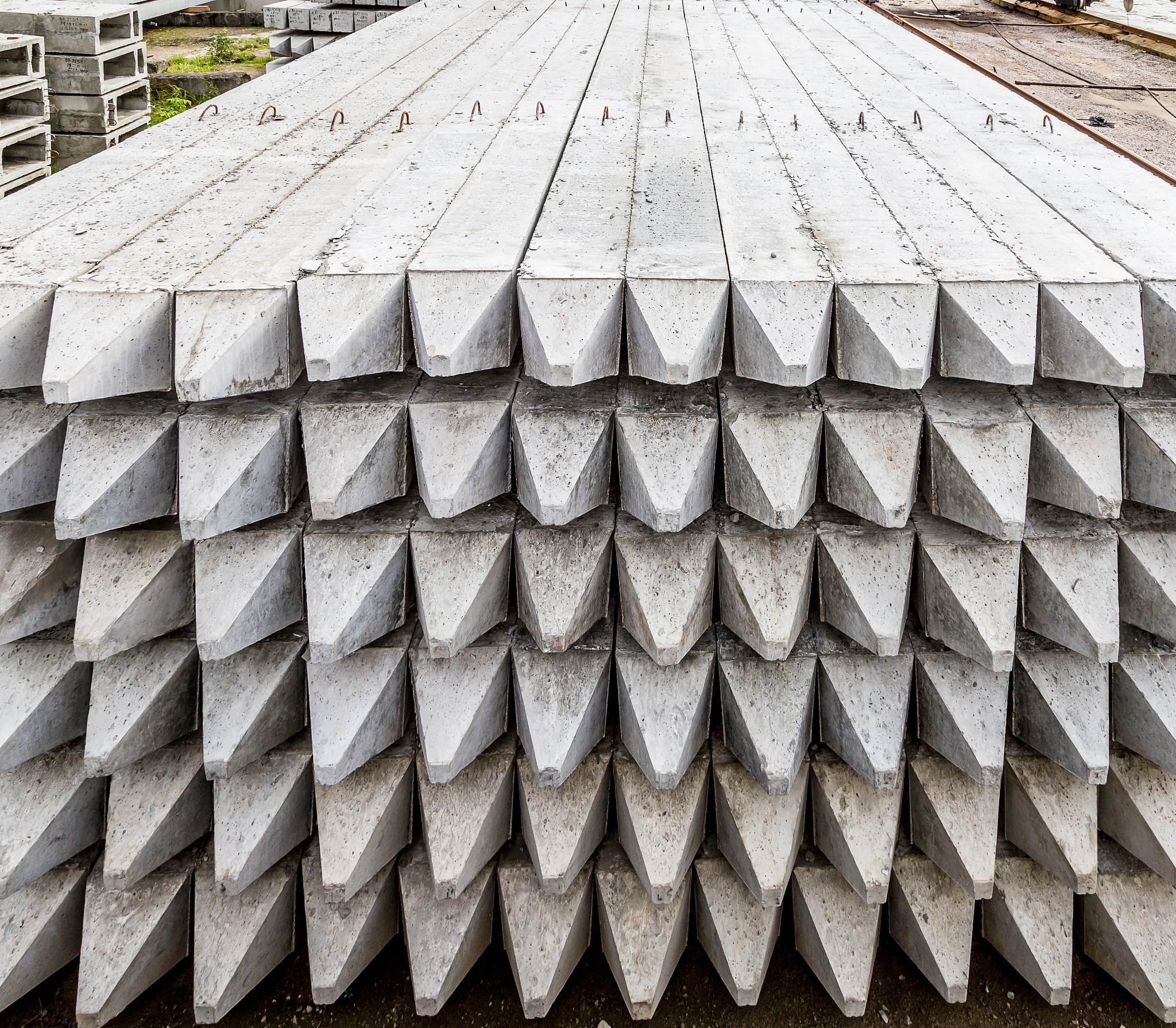 混凝土：比钢铁坚固百倍的建筑材料