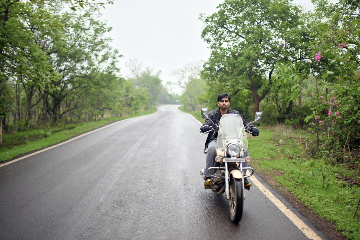 摩托车之旅，感受自由与诗意！