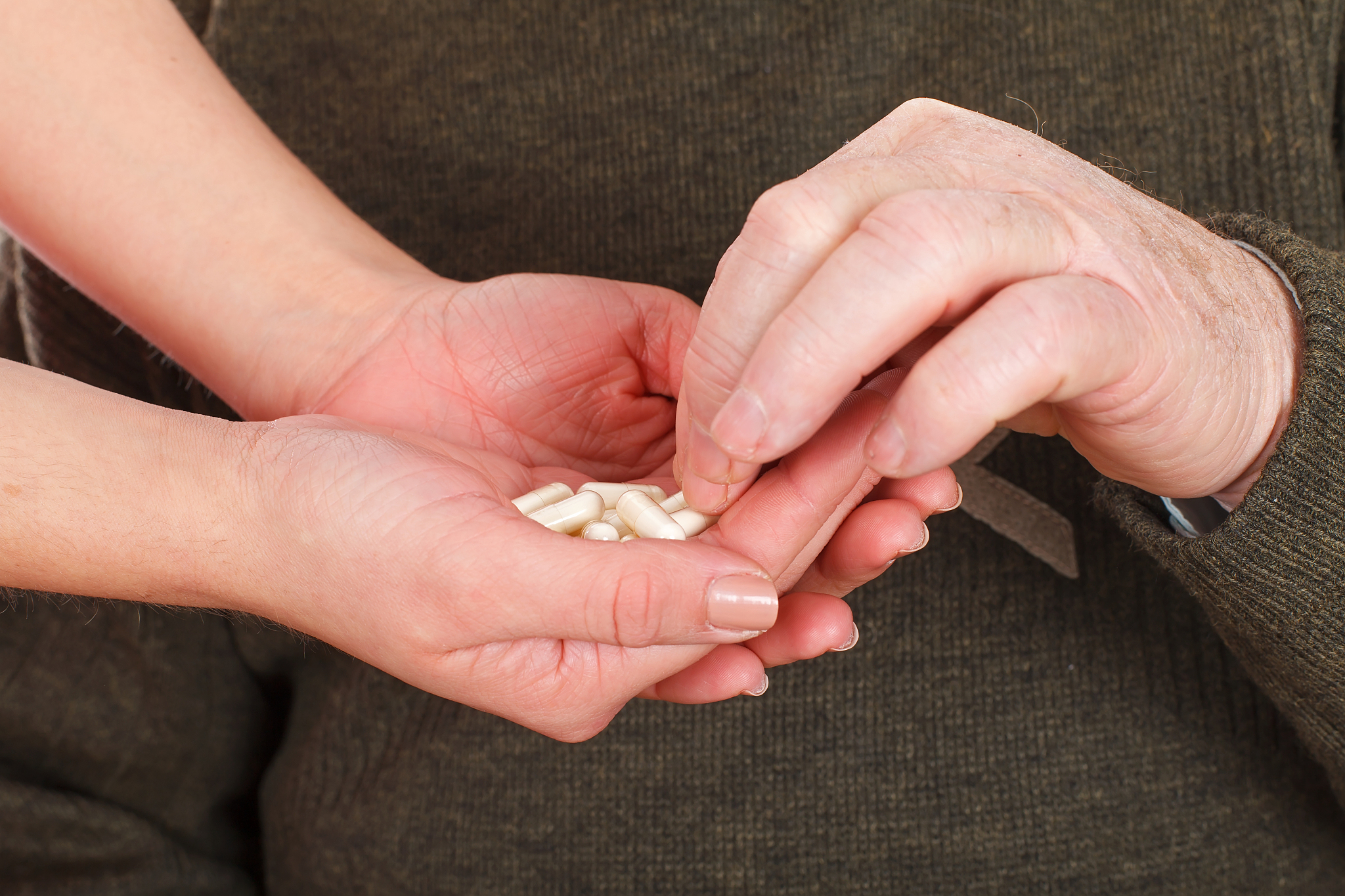 综合护理干预对老年高血压患者影响研究：选题依据