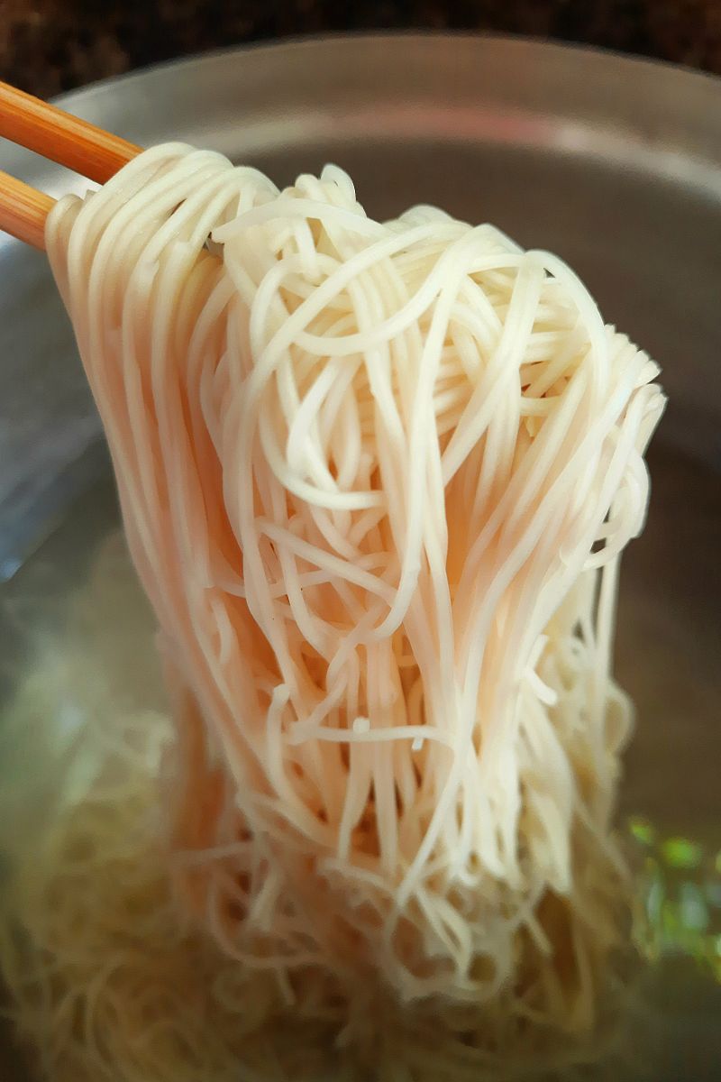 食用胶做面条的使用方法帮我用230字详细描述