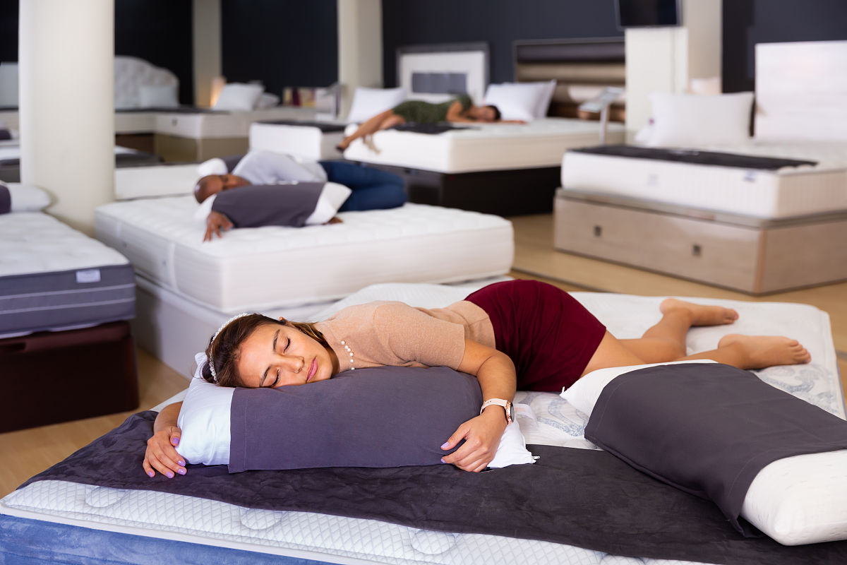 最舒服的睡姿：侧睡是唯一选择吗？