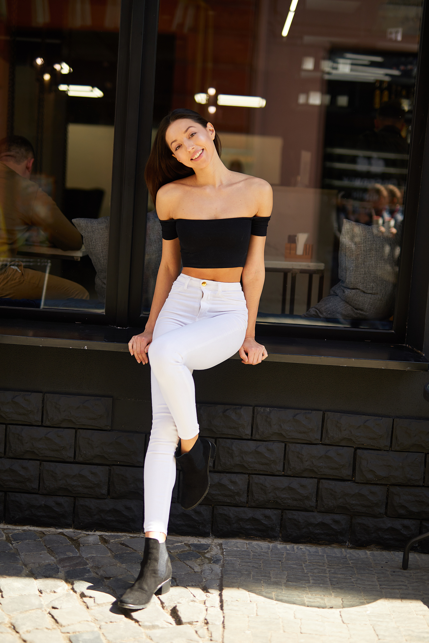 女生身材描写：纤细、高挑、丰满、紧实、可爱、健康、精致、优美