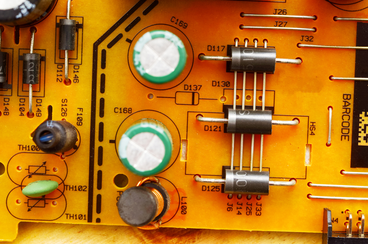 胆机保护功能: 边限流电阻与超温保护详解