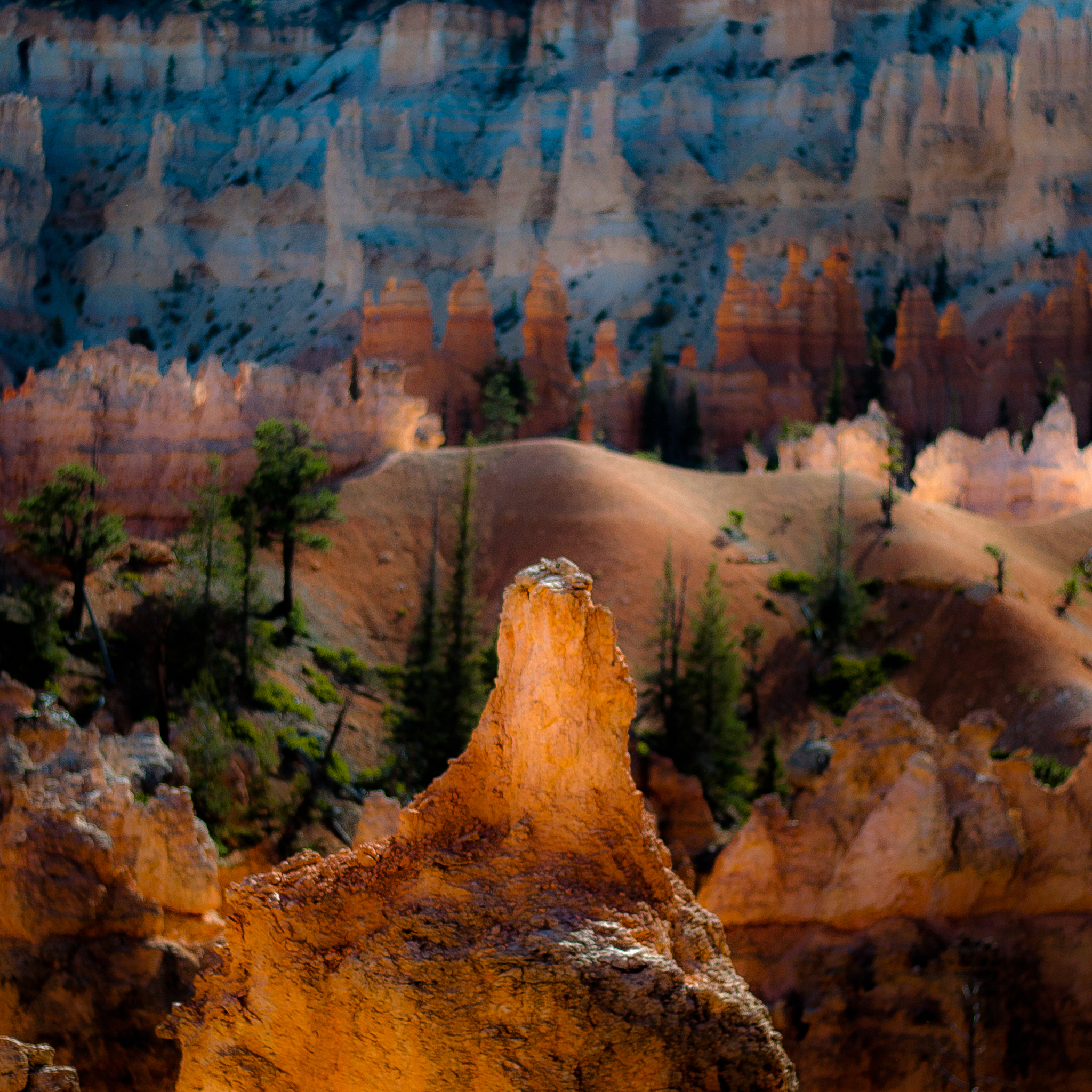 甘肃天斧沙宫：地质奇观，旅游科考胜地