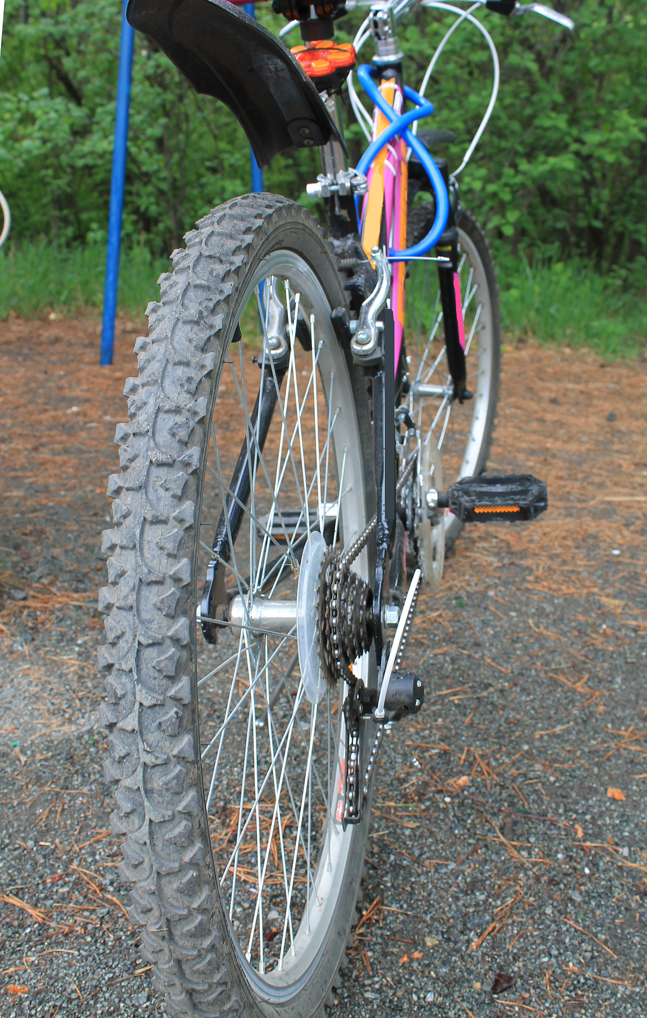 推荐一款2500元左右的山地自行车