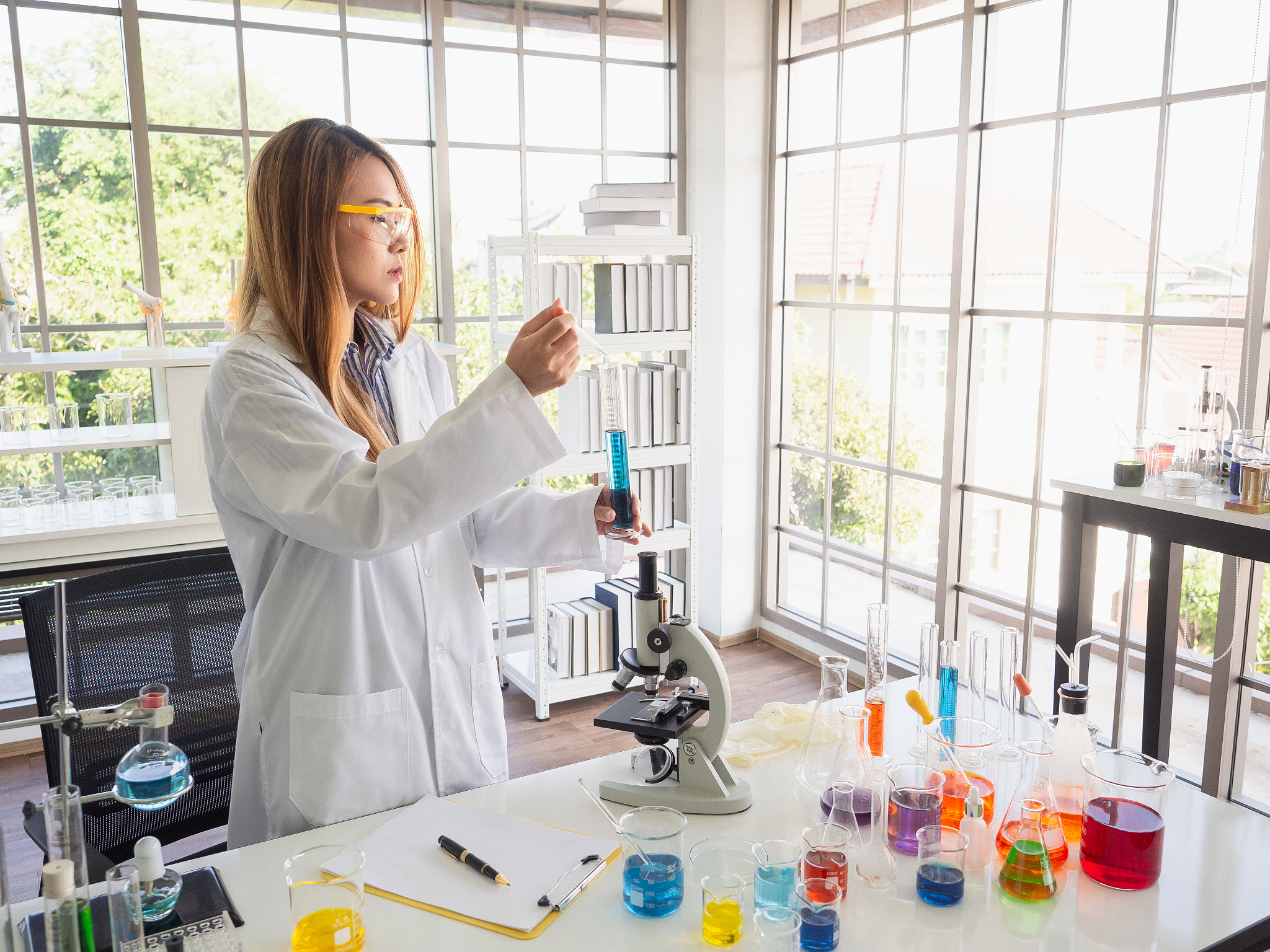 机制检验方法：实验、自然实验、实证分析等