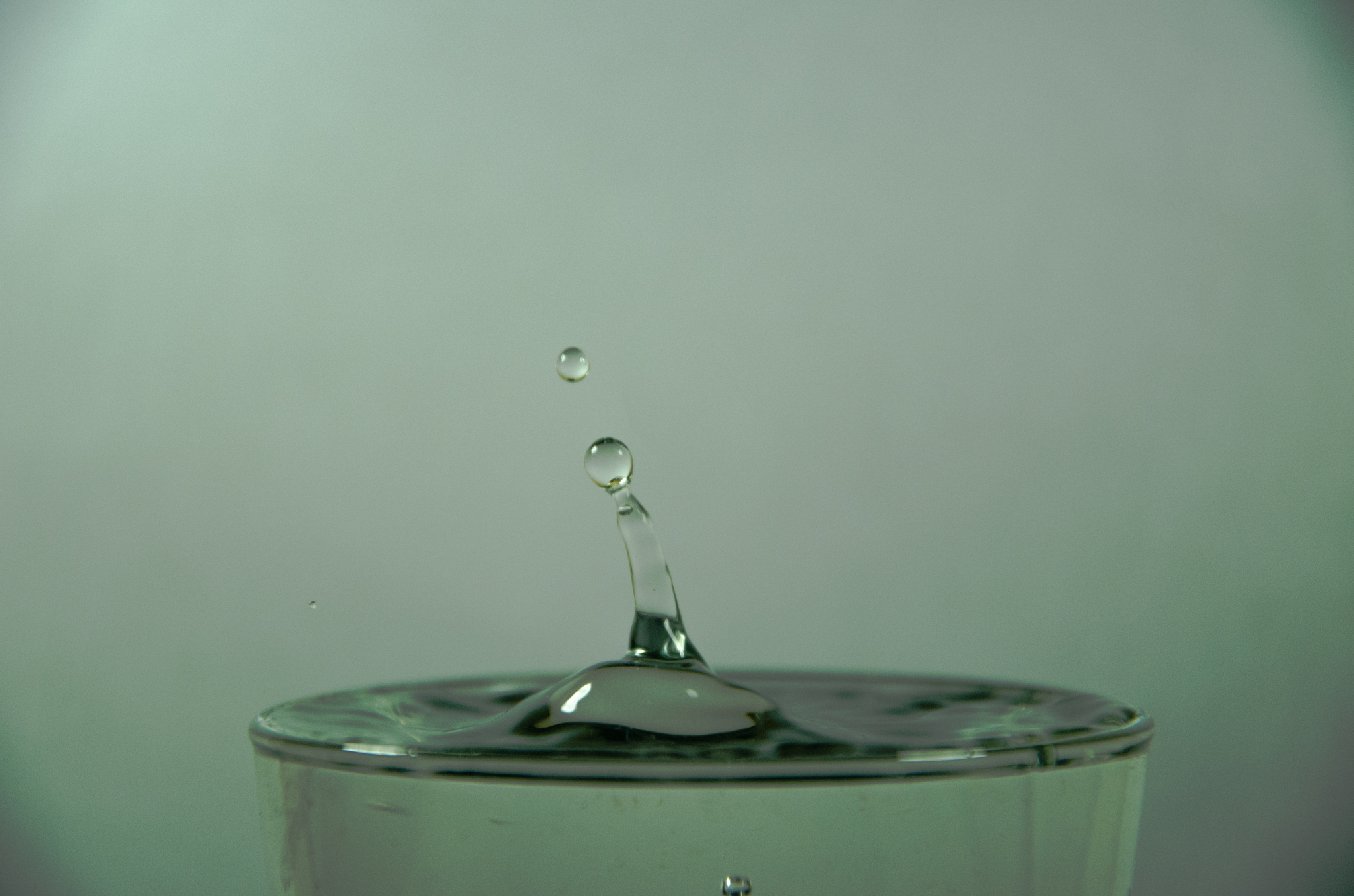 配一个主机请推荐清单在配上价格中国的价格不需要高端的显卡不打3d游戏还有一般在哪里购买R5 5600G散片+微星B550M MORTAR WIFI怎么样是否需要额外买显卡需要配32g内存 支持硬盘的接口有哪些硬盘是否支持翼龙S20翼龙S20和西部数据的硬盘有什么差别支持哪些电源 有什么区别有什么支持的机箱和电源内存是用2个16g好还是1个32g好技嘉B450M K和微星B550M MORTAR W