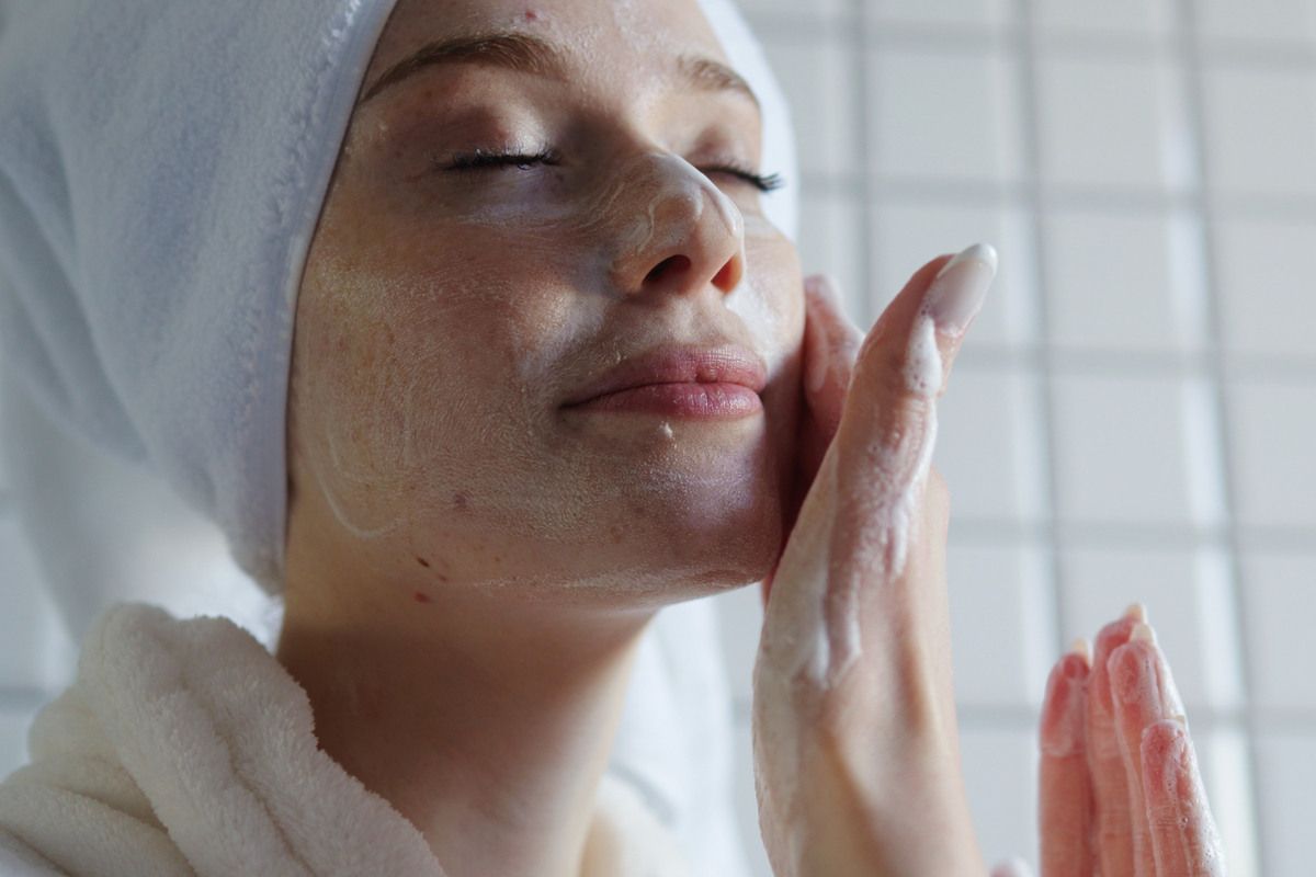 晒后修复指南：5个方法拯救你的肌肤