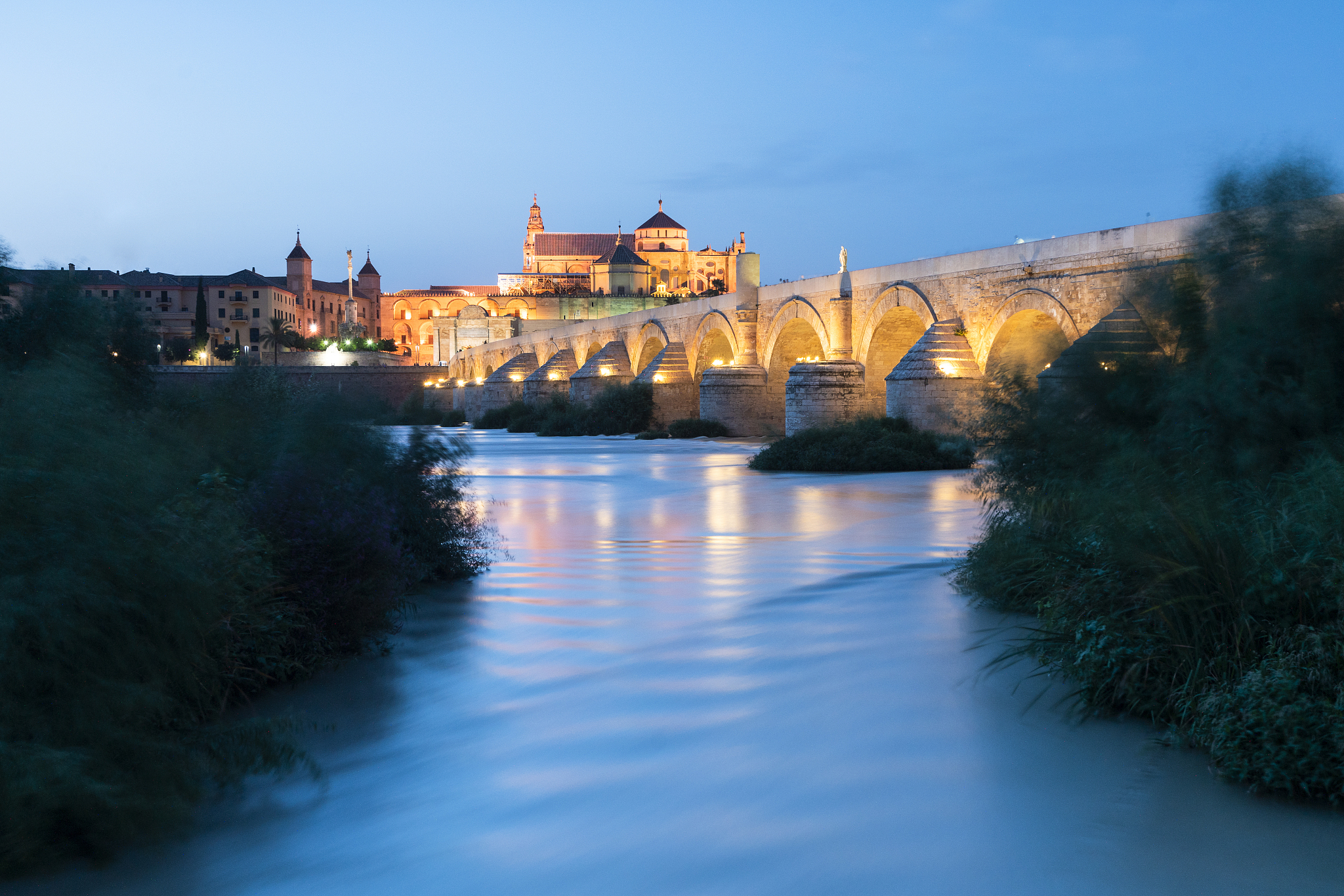 puente romano (roman bridge) cordoba, andalusia