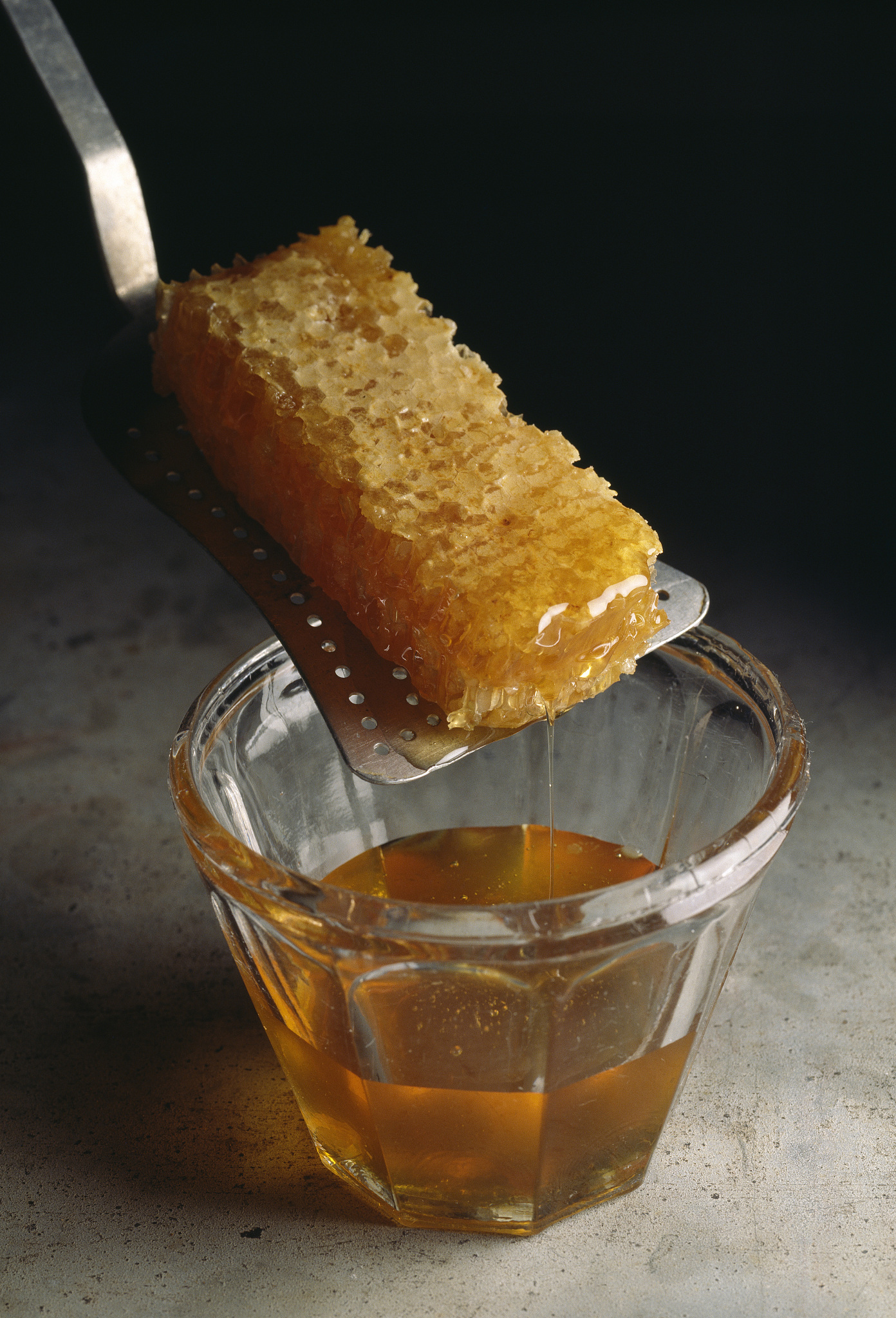 蜂蜜变质后吃了有什么严重后果，