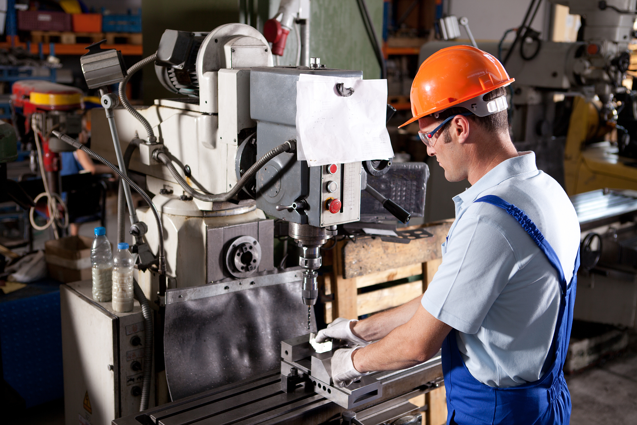 机械工程师简历 - 经验丰富，熟练掌握AutoCAD、SolidWorks