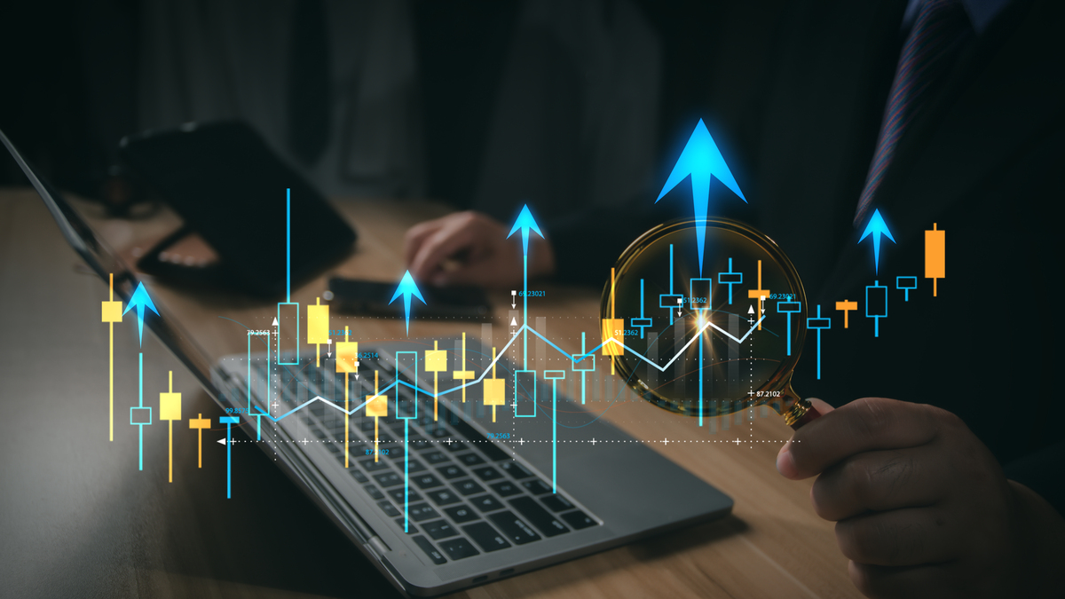 人生领域中取得胜利的人具有预知未来的能力。这种能力可能来自于他们的经验、智慧、洞察力和决策能力使他们能够预测和避免失败并抓住机遇。他们能够预见风险和机会做出正确的决策从而在竞争激烈的环境中取得成功。胜人先知的能力不仅仅是有预知未来的能力还包括能够理性分析、做出正确决策和坚定执行的能力。根据上诉文字以炒股为话题生成50字作文