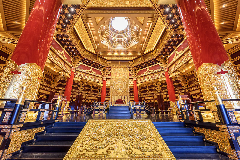 太白醉吟武皇诗