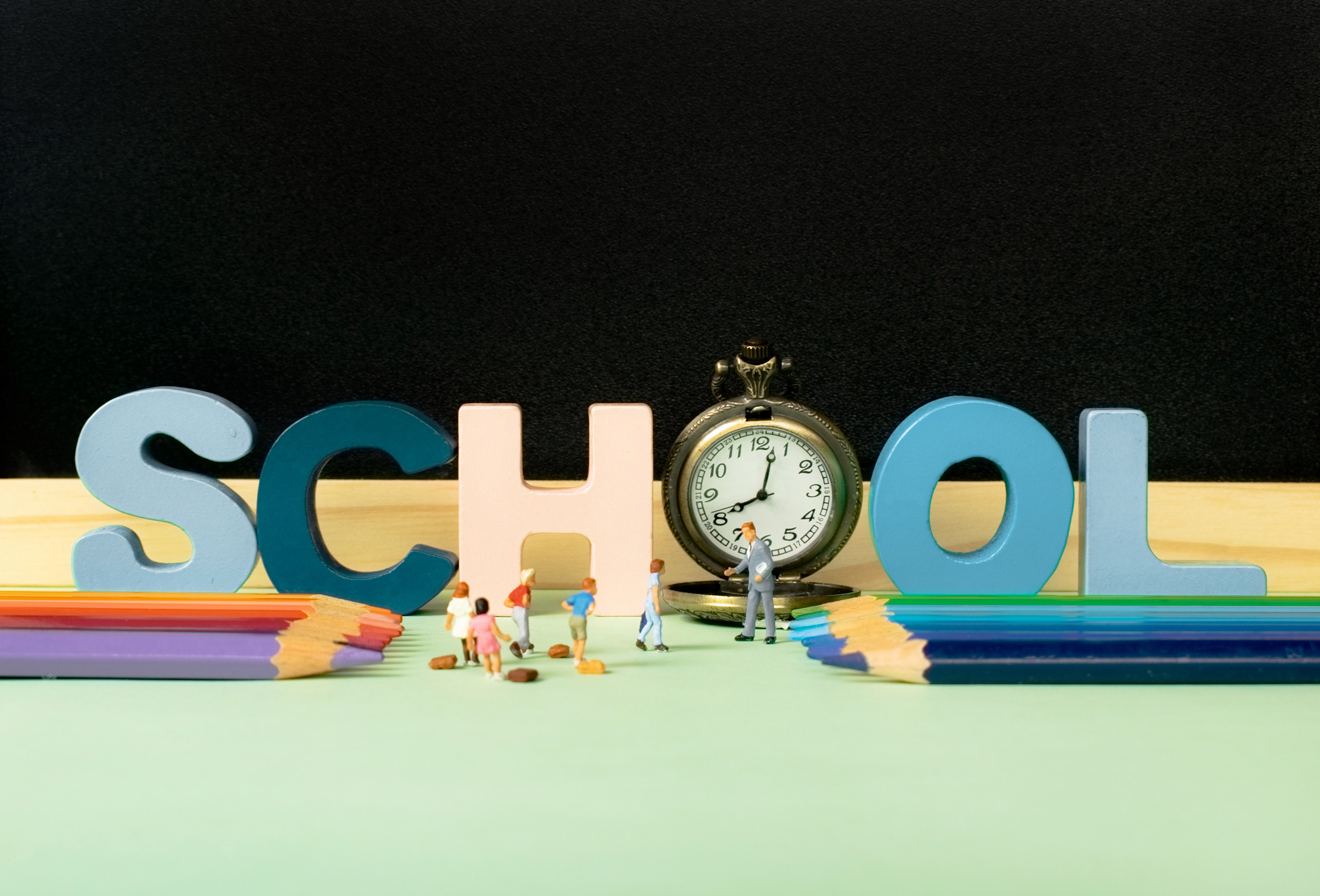 重庆轻轨学校实行半封闭式管理