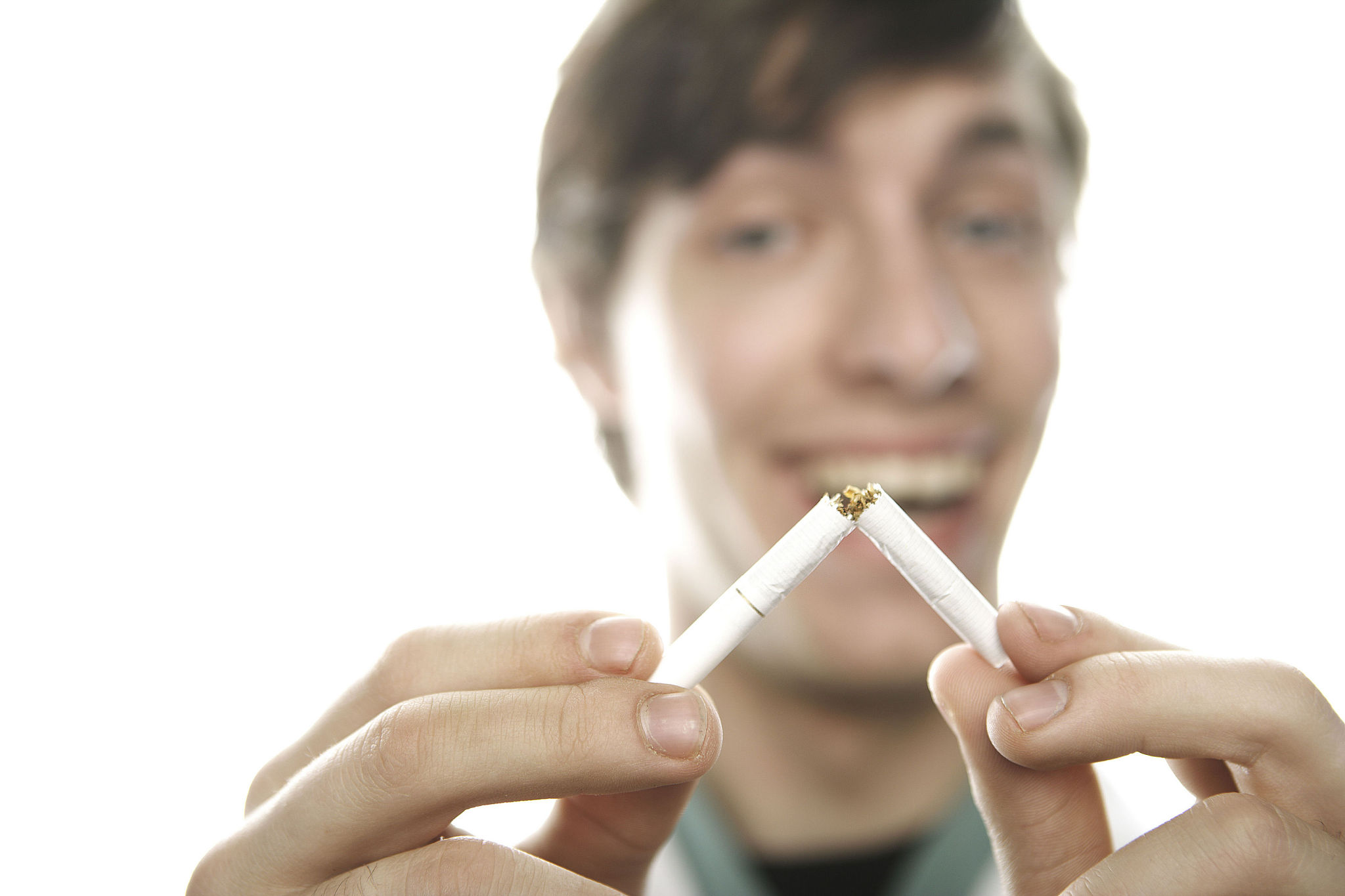 咳嗽咳血竟是打火机惹的祸？医生揭秘吸入有害物质的危害