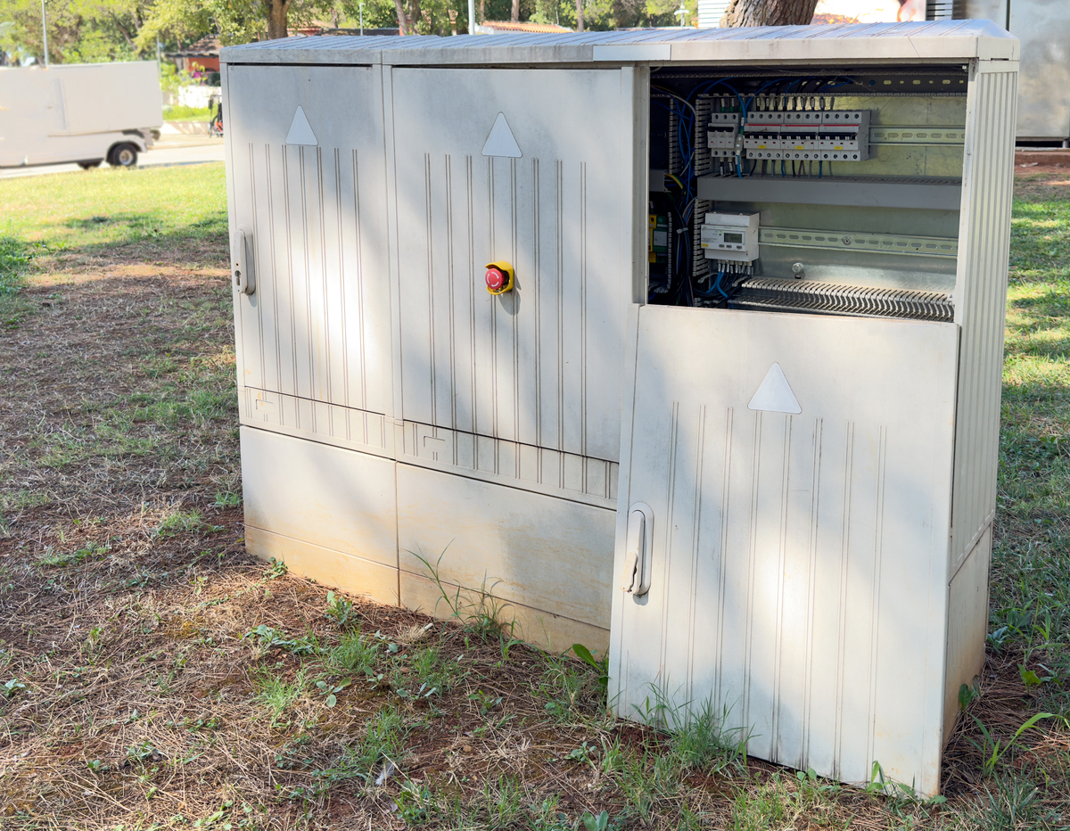 户外端子箱和抽屉柜容量160mm和100mm详解