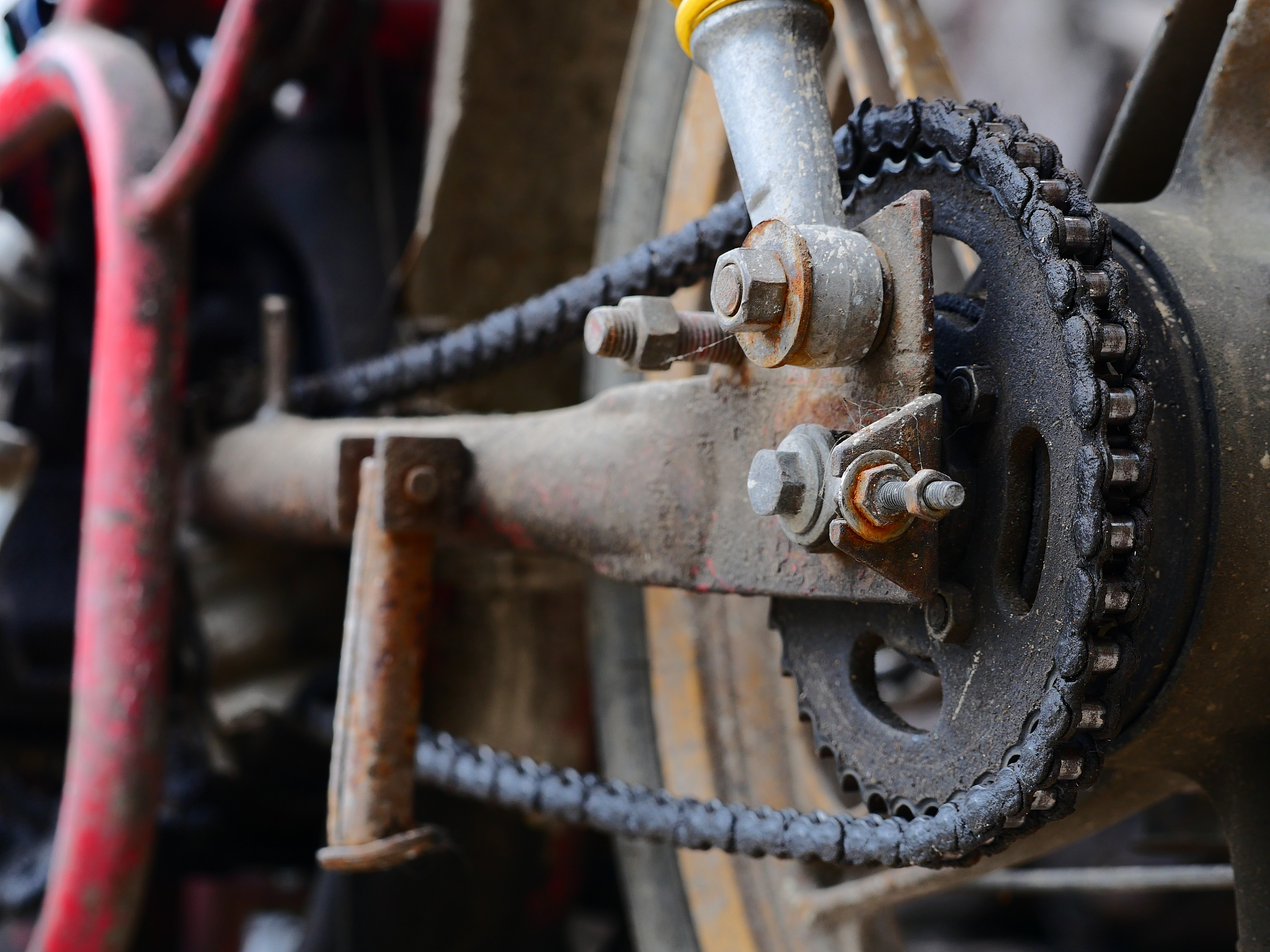 链条润滑的重要性：延长寿命，提升骑行体验