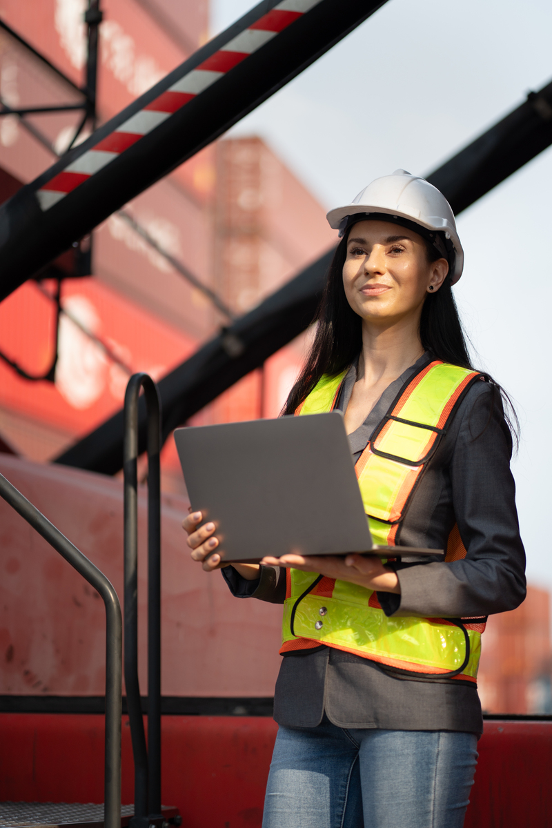 兰州学铲车学校在哪里怎么样？