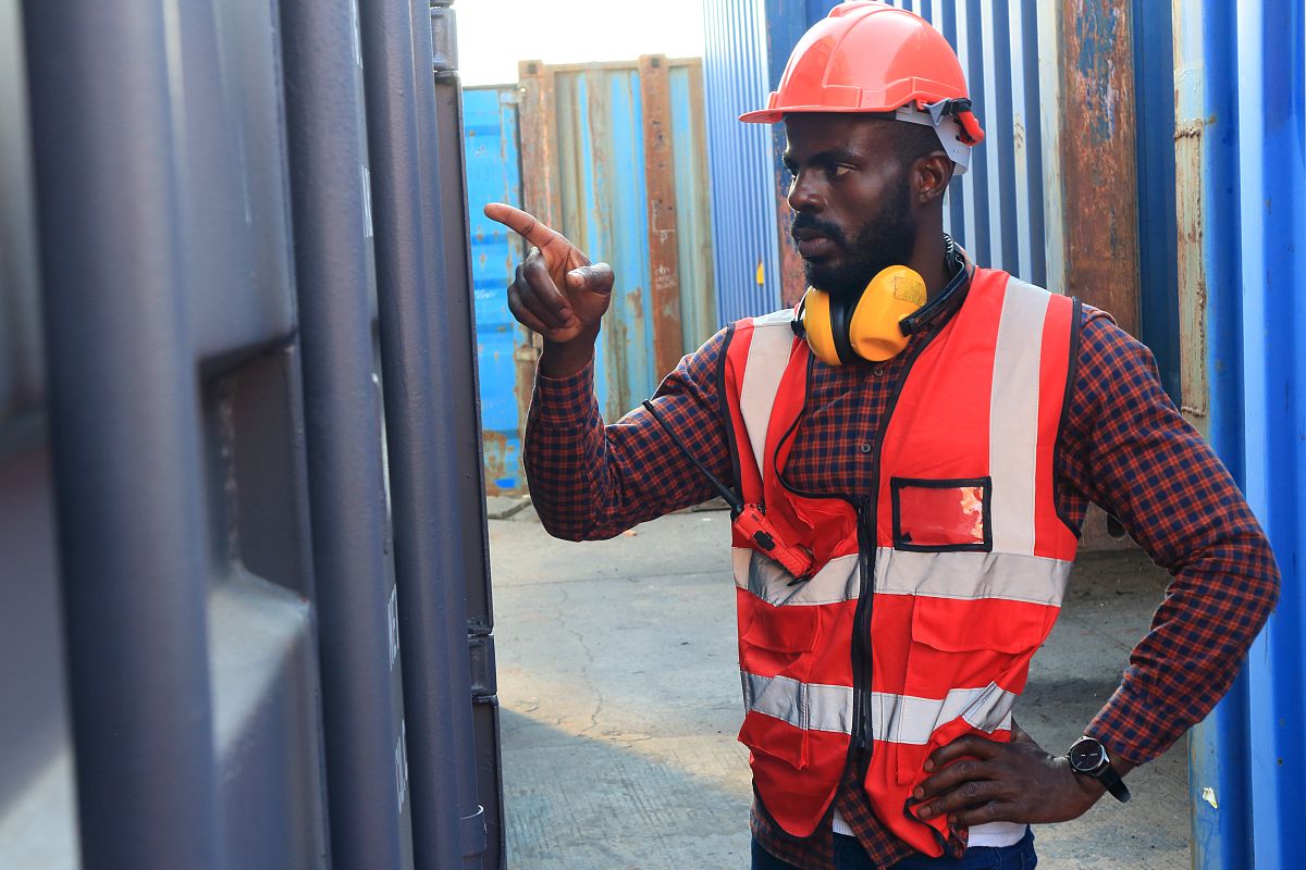 成都市铁路运输学校：培养实用技能，助力就业