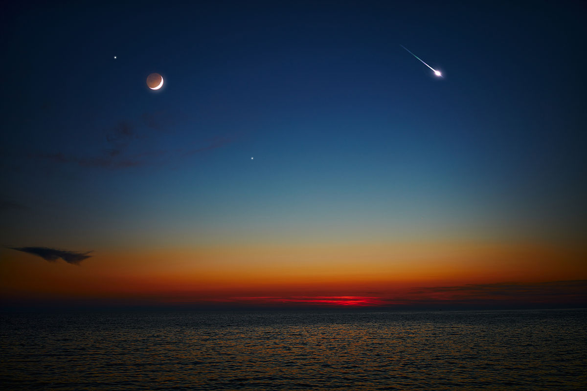 海潮伴生月，诗意夜空美景 - 续写诗句赏析