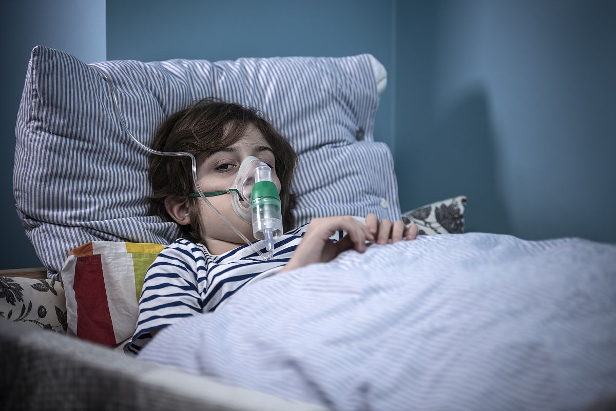 睡眠時無呼吸症候群とは？原因、症状、治療法を解説 - CPAP呼吸器の活用も
