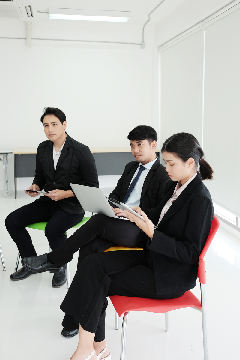 礼仪的意义：促进交往、提升形象、增强凝聚力