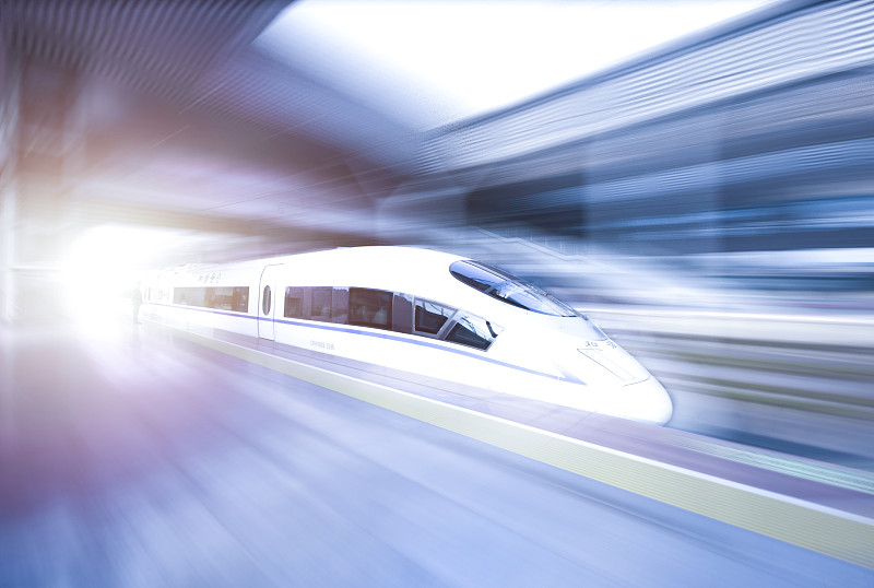高速铁路优势显著，助力经济发展