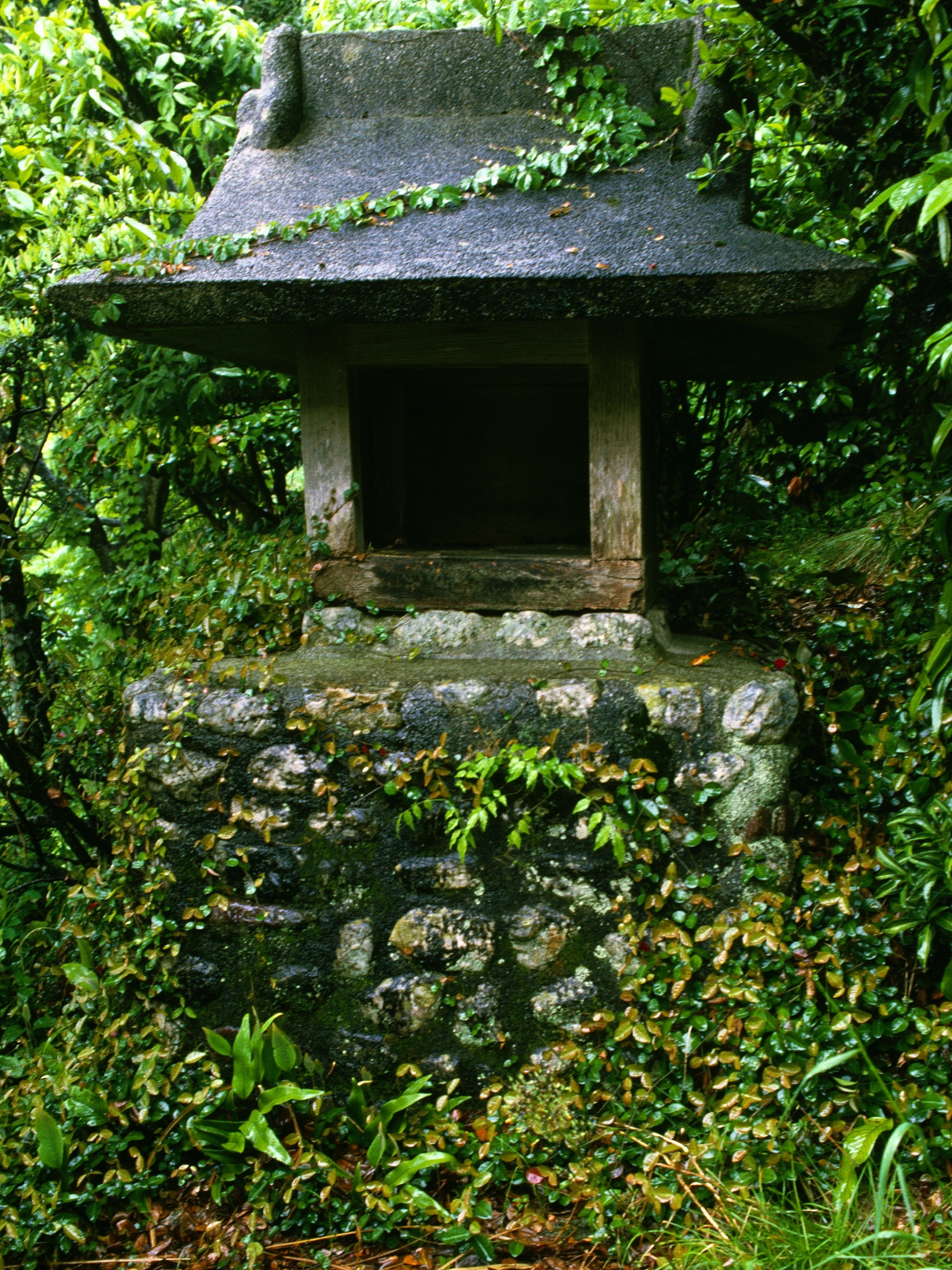 工程施工建筑材料选择与质量控制策略研究：内容概述