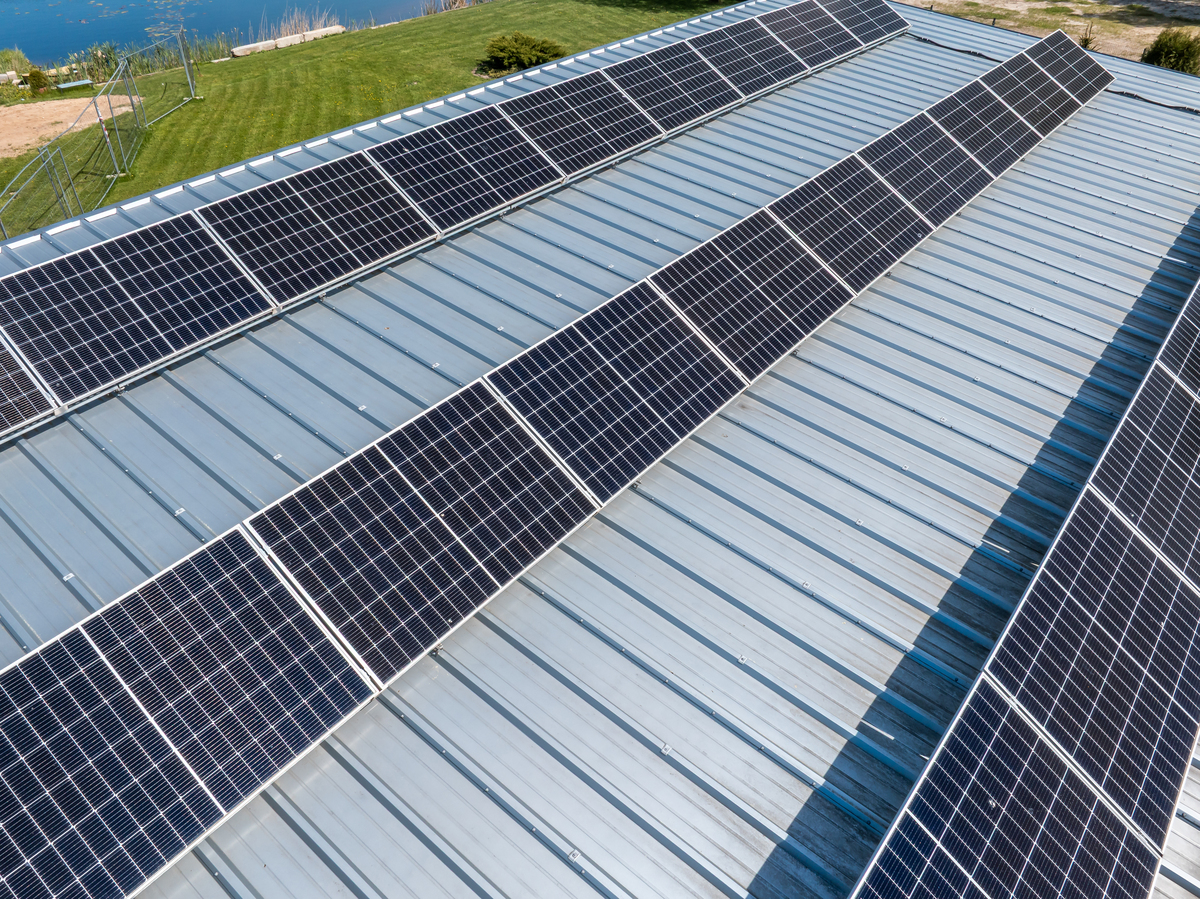 900kW 光伏发电系统初步设计指南：关键因素与步骤