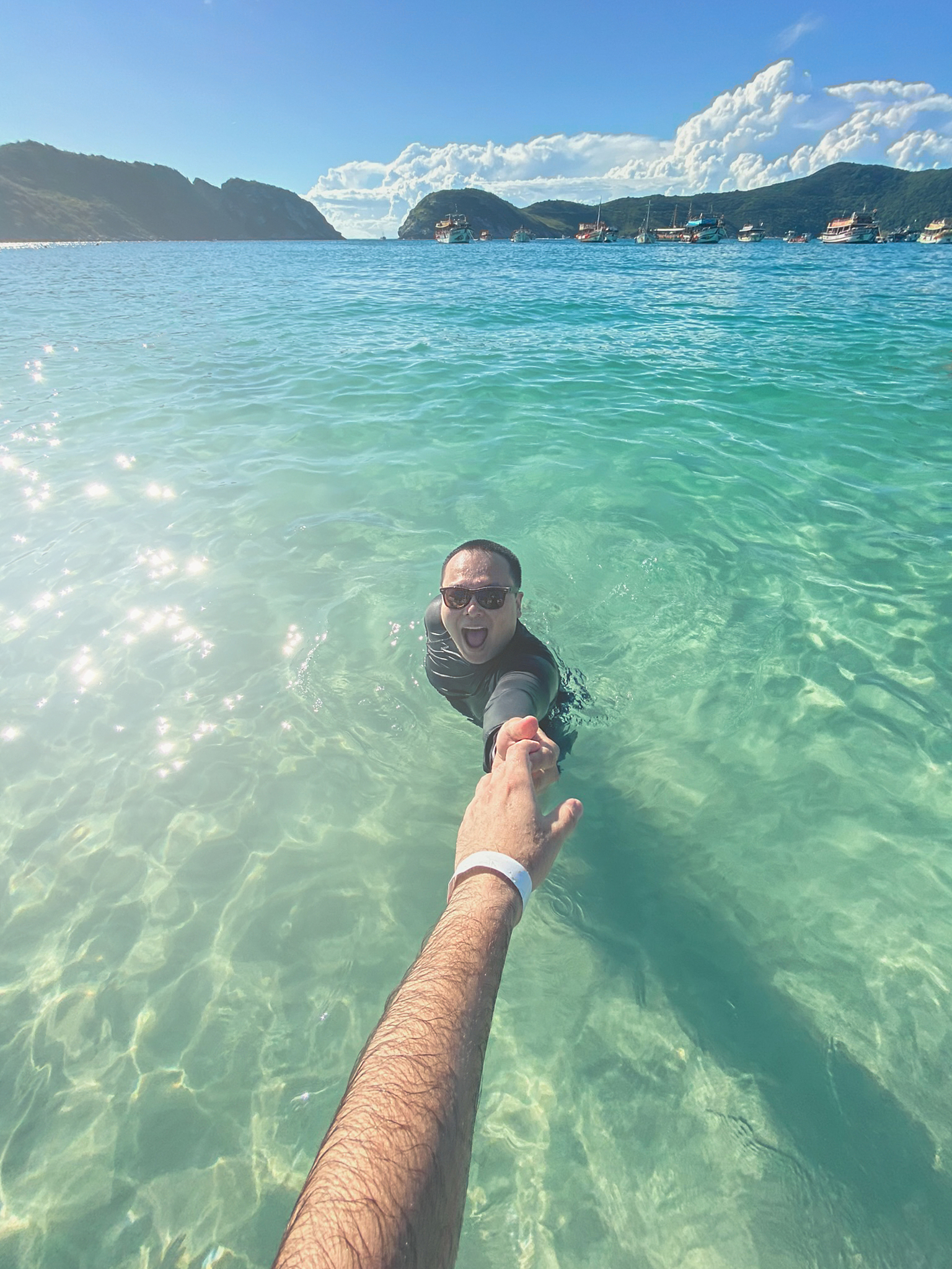 写2条关于旅游的文章标题