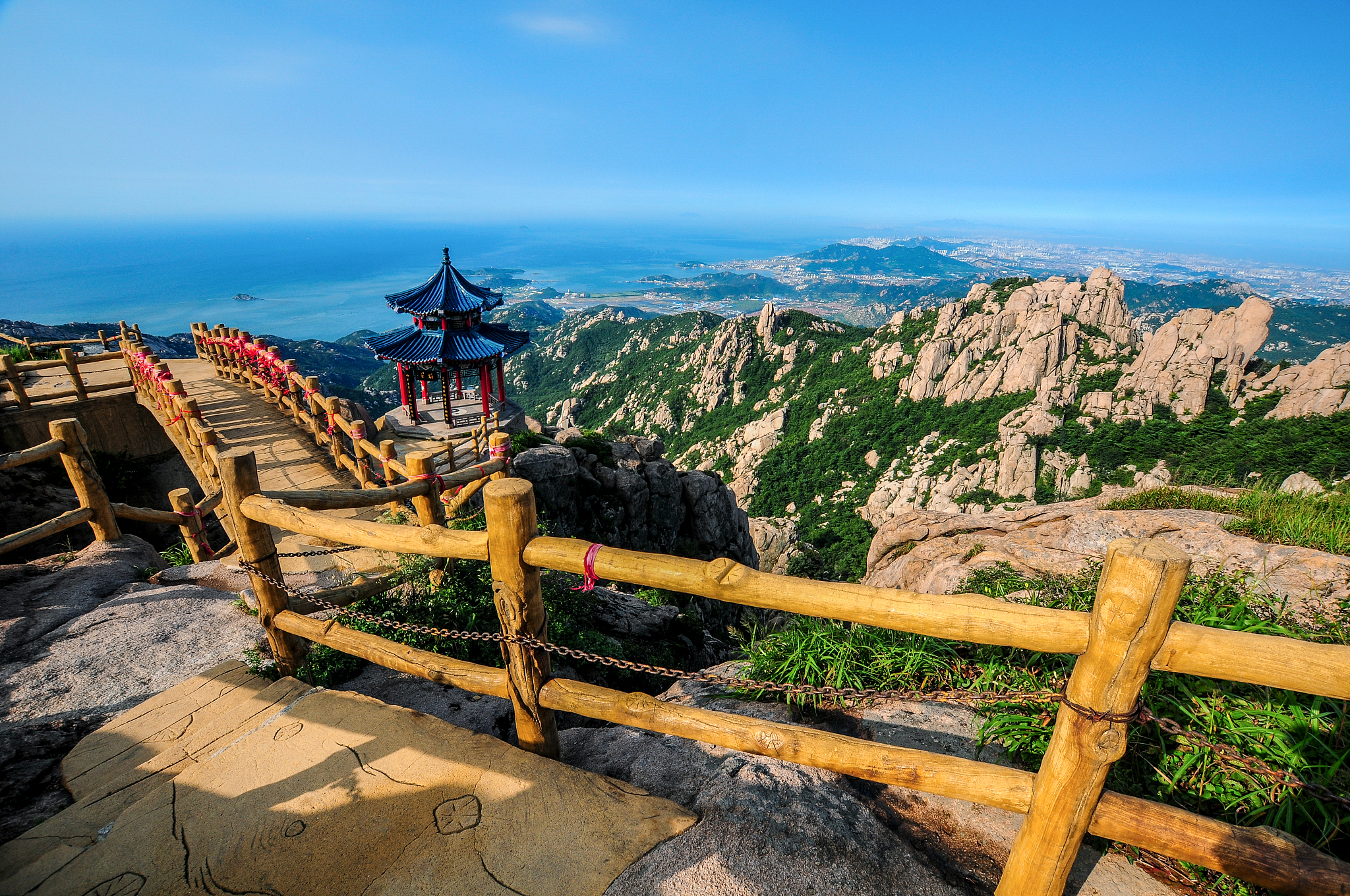 山东避暑胜地推荐：海滨、山岳、文化之旅一网打尽