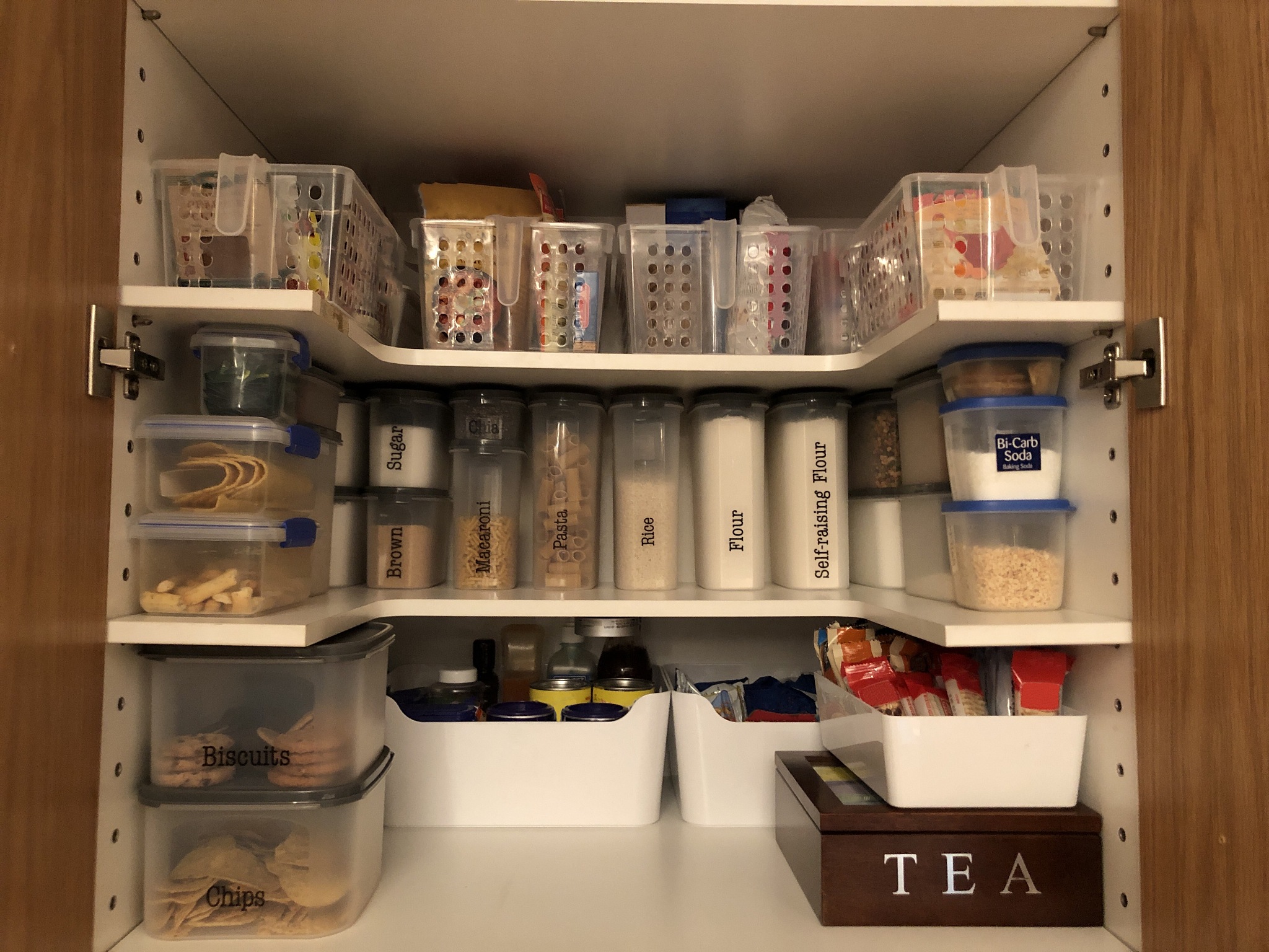 根据sheds从外观、性能、常见问题等角度用英文撰写一篇500字的介绍文章带标题