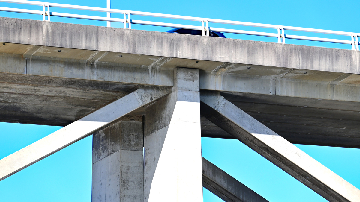 桥梁使用年限与修复