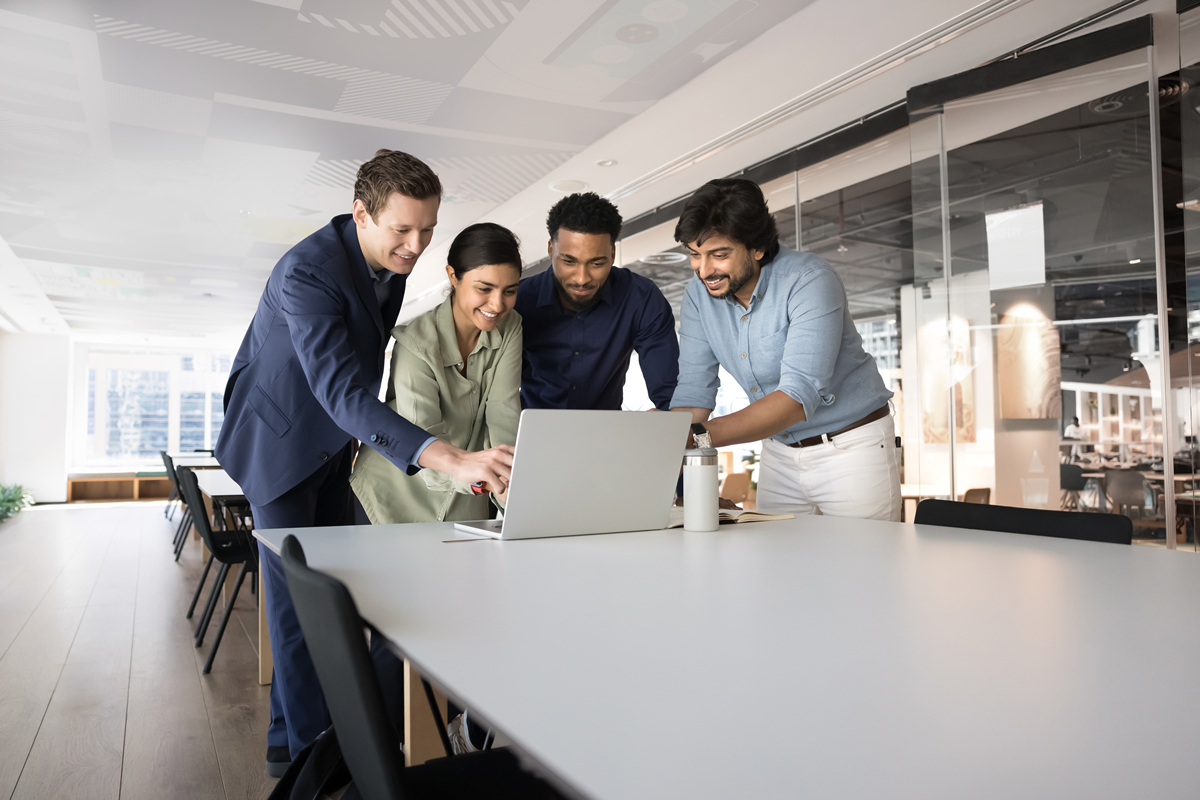 我在这里工作1000字