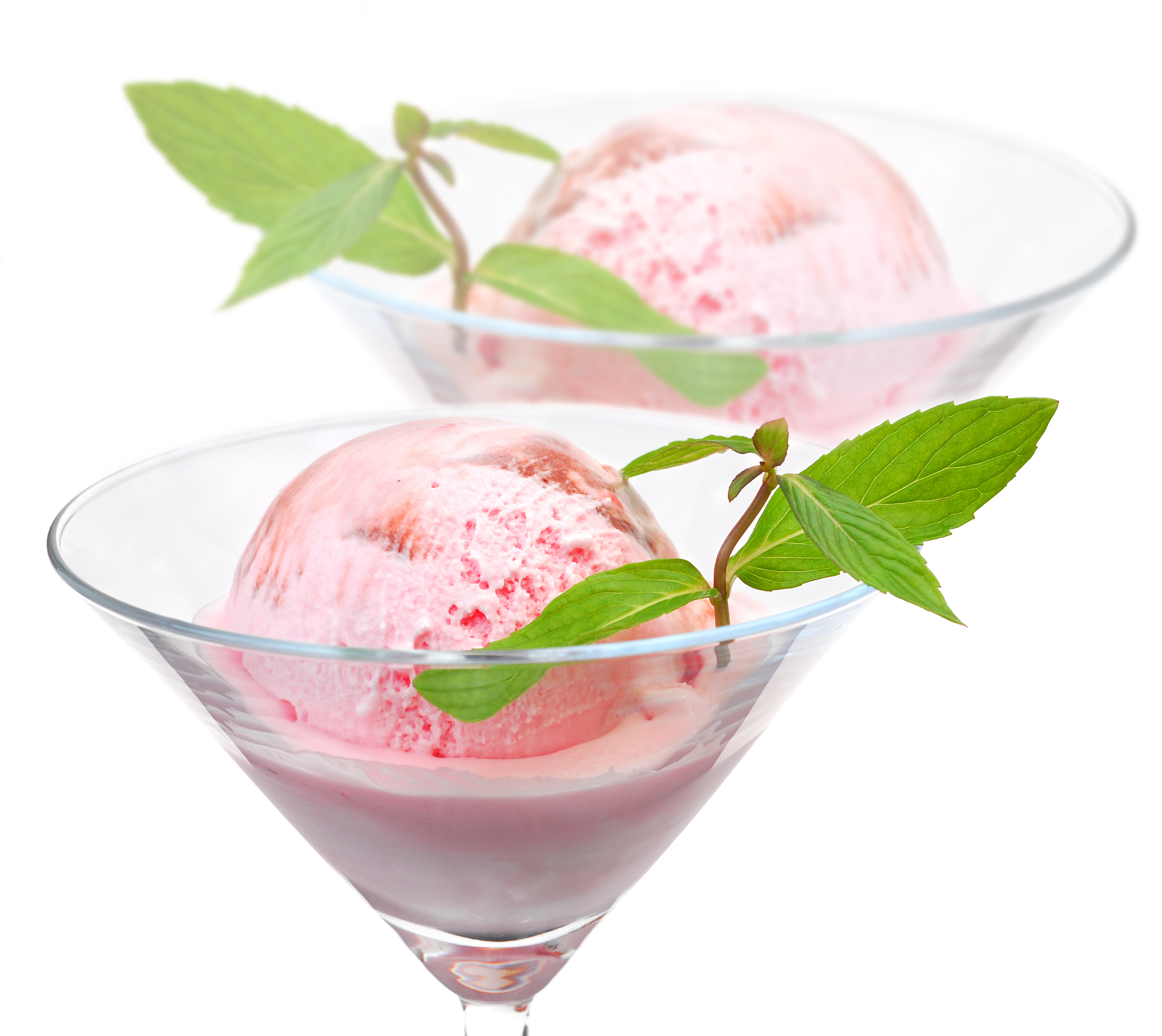 蜜雪冰城: 炎炎夏日, 解暑降温的冰爽之选